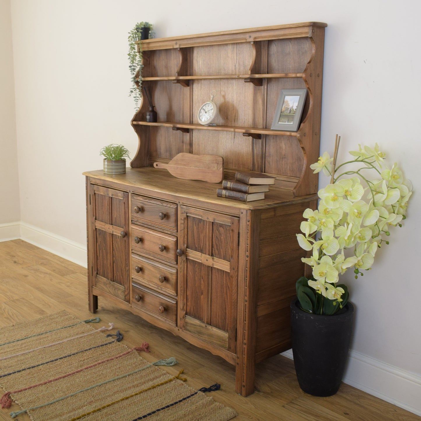 Ercol Dresser