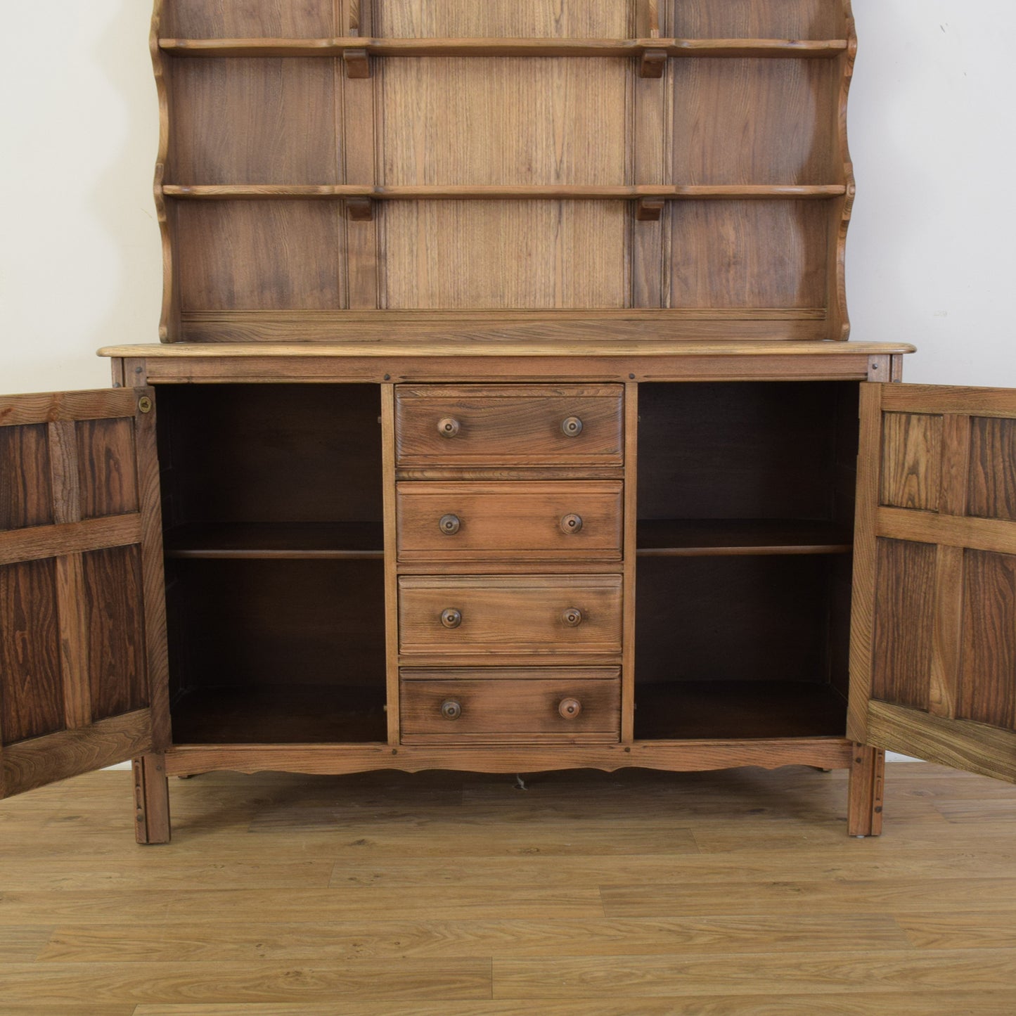 Ercol Dresser