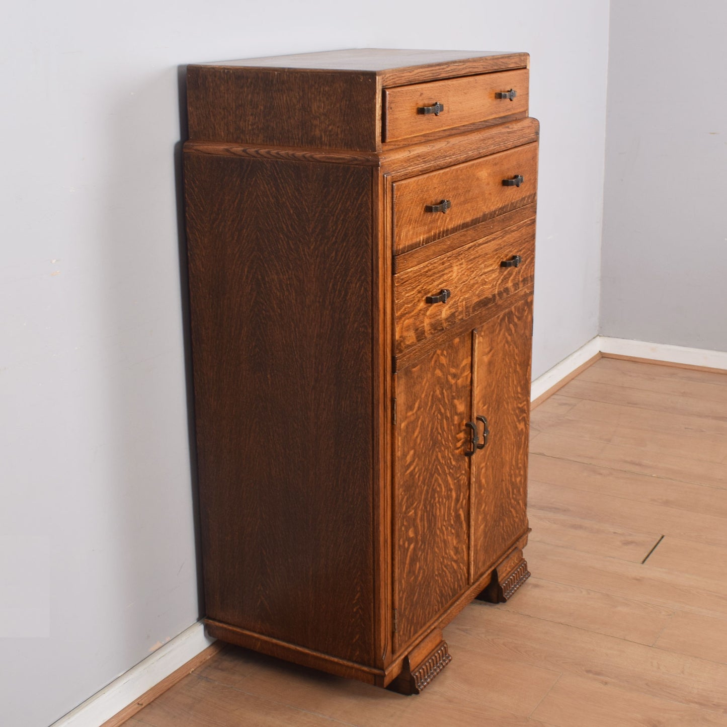 Oak Art-Deco Tallboy