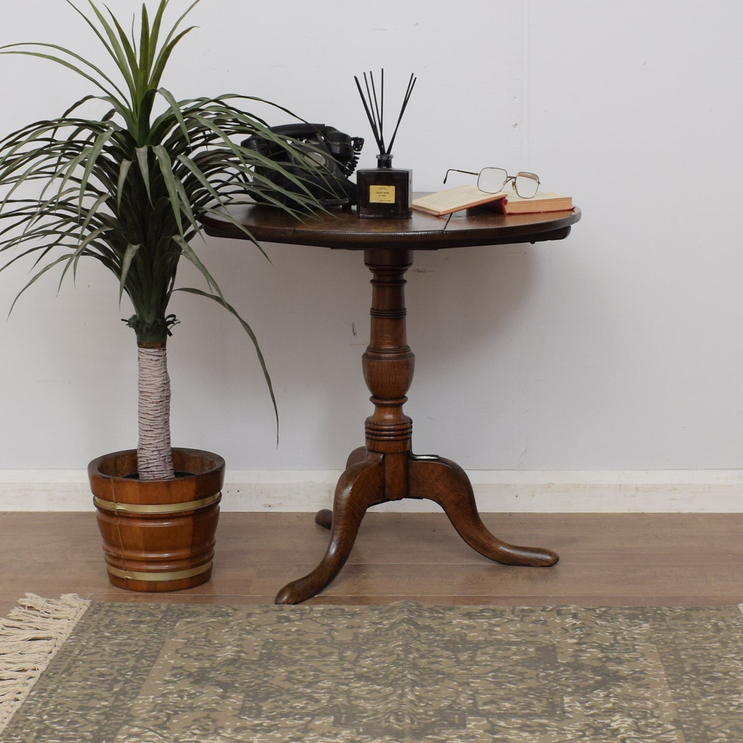 Tilt-Top Side Table