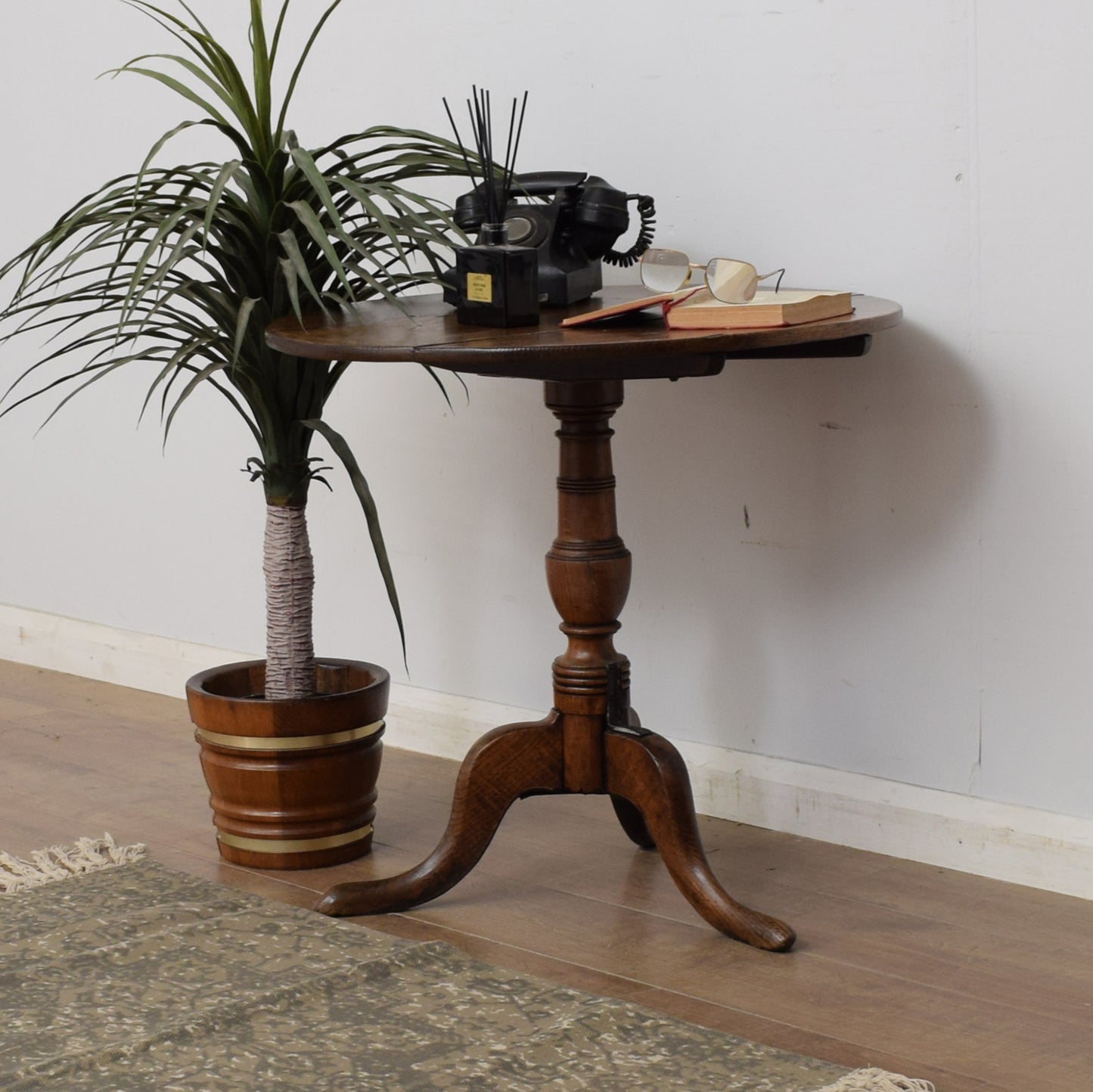 Tilt-Top Side Table