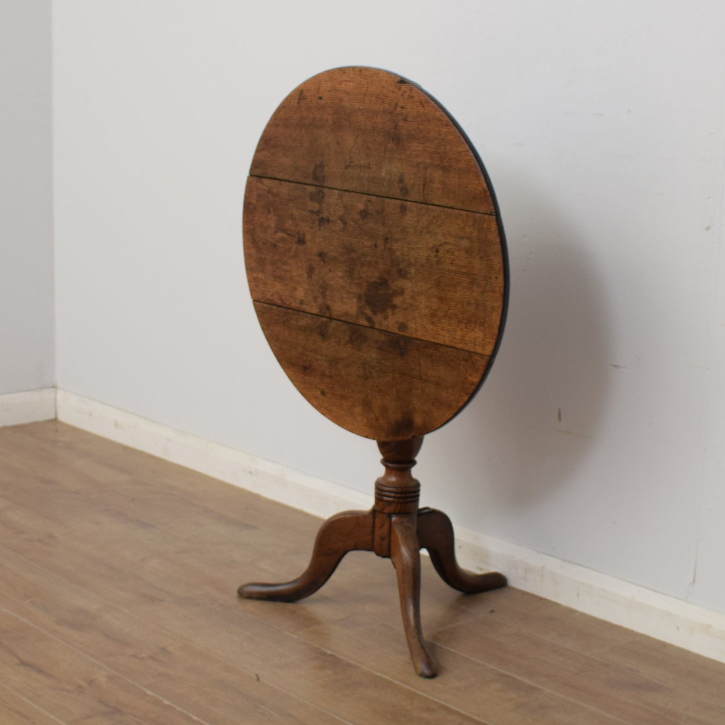 Tilt-Top Side Table