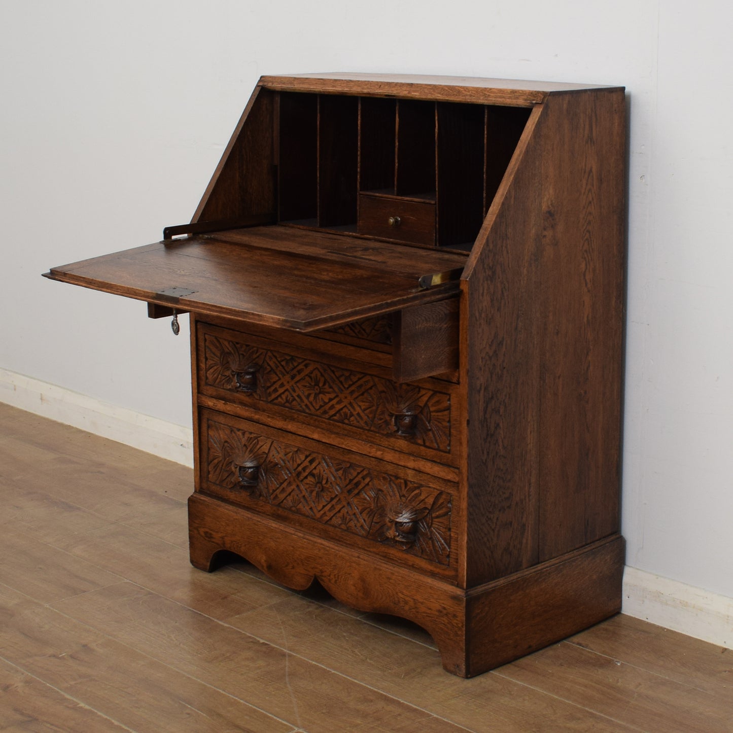 Vintage Greenman Bureau
