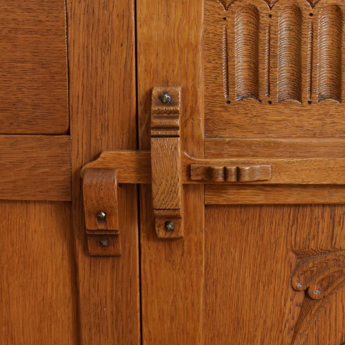 Classic Court Cabinet