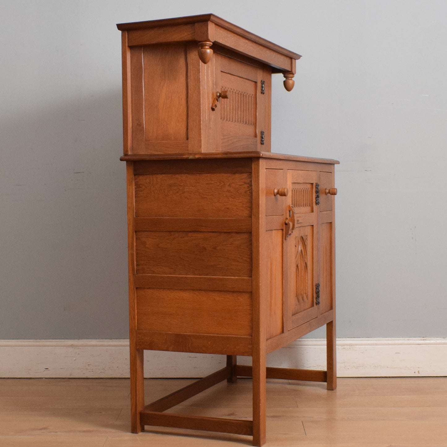 Classic Court Cabinet