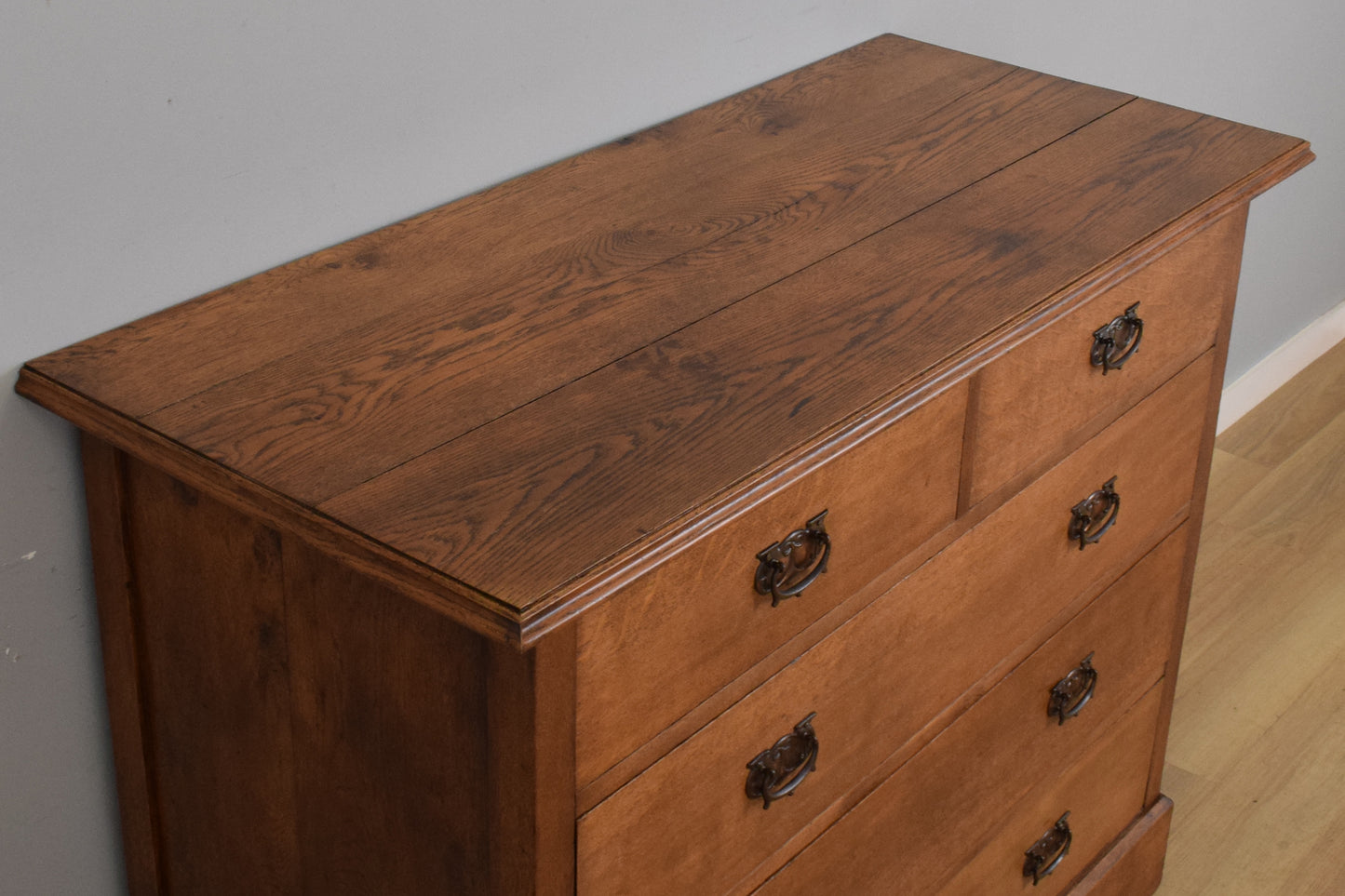 Large Oak Chest of Drawers