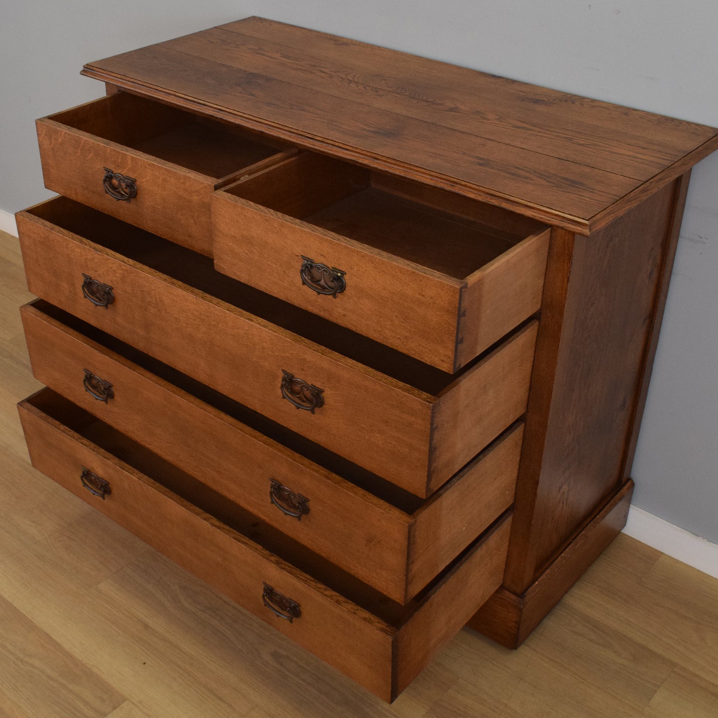 Large Oak Chest of Drawers