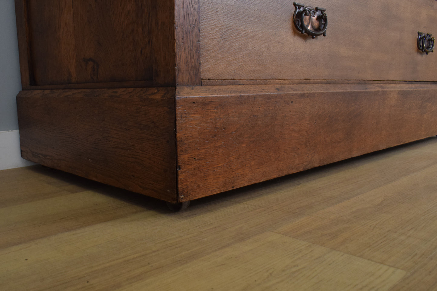 Large Oak Chest of Drawers