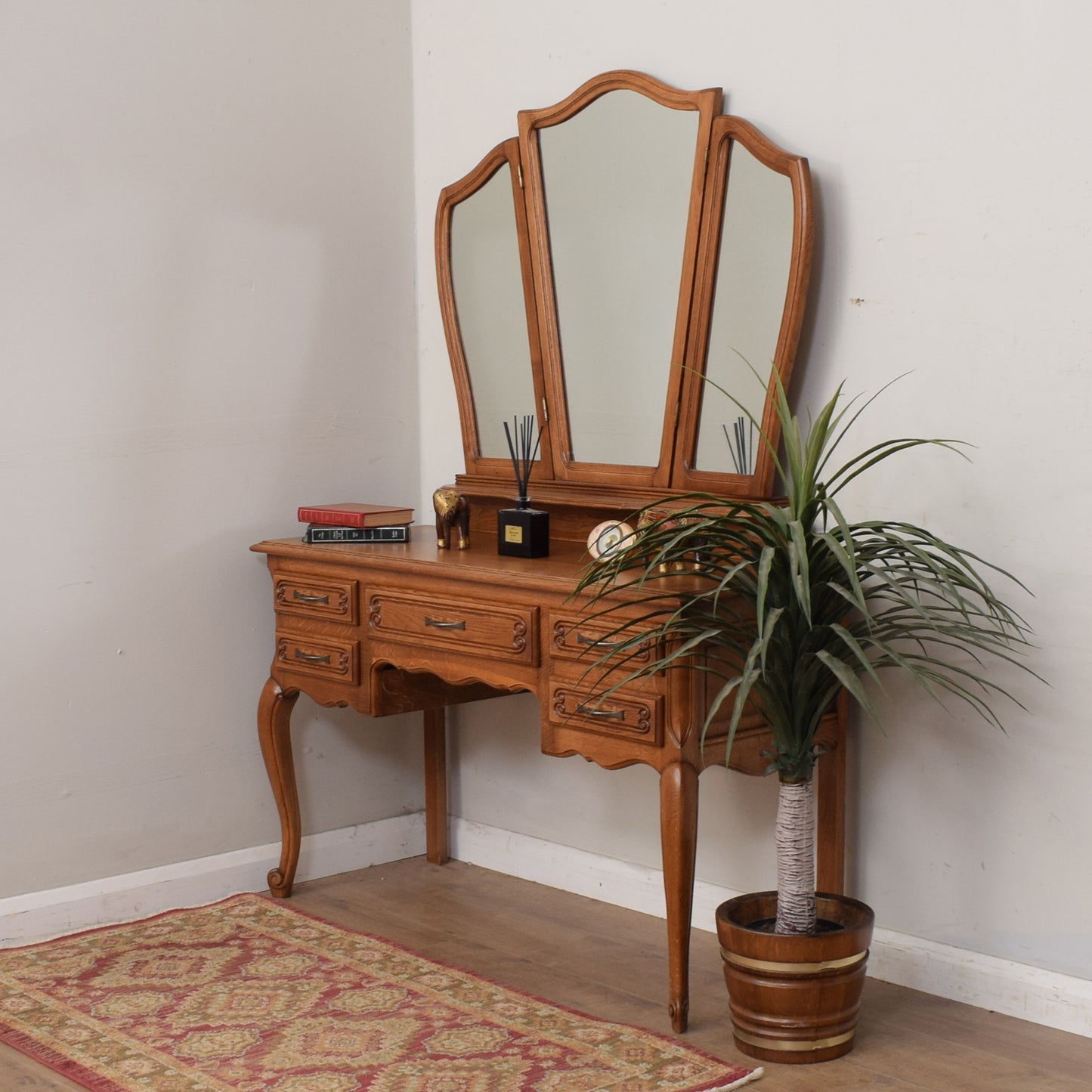 French Dressing Table