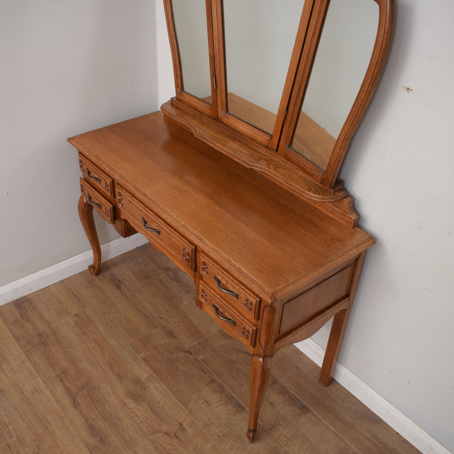 French Dressing Table