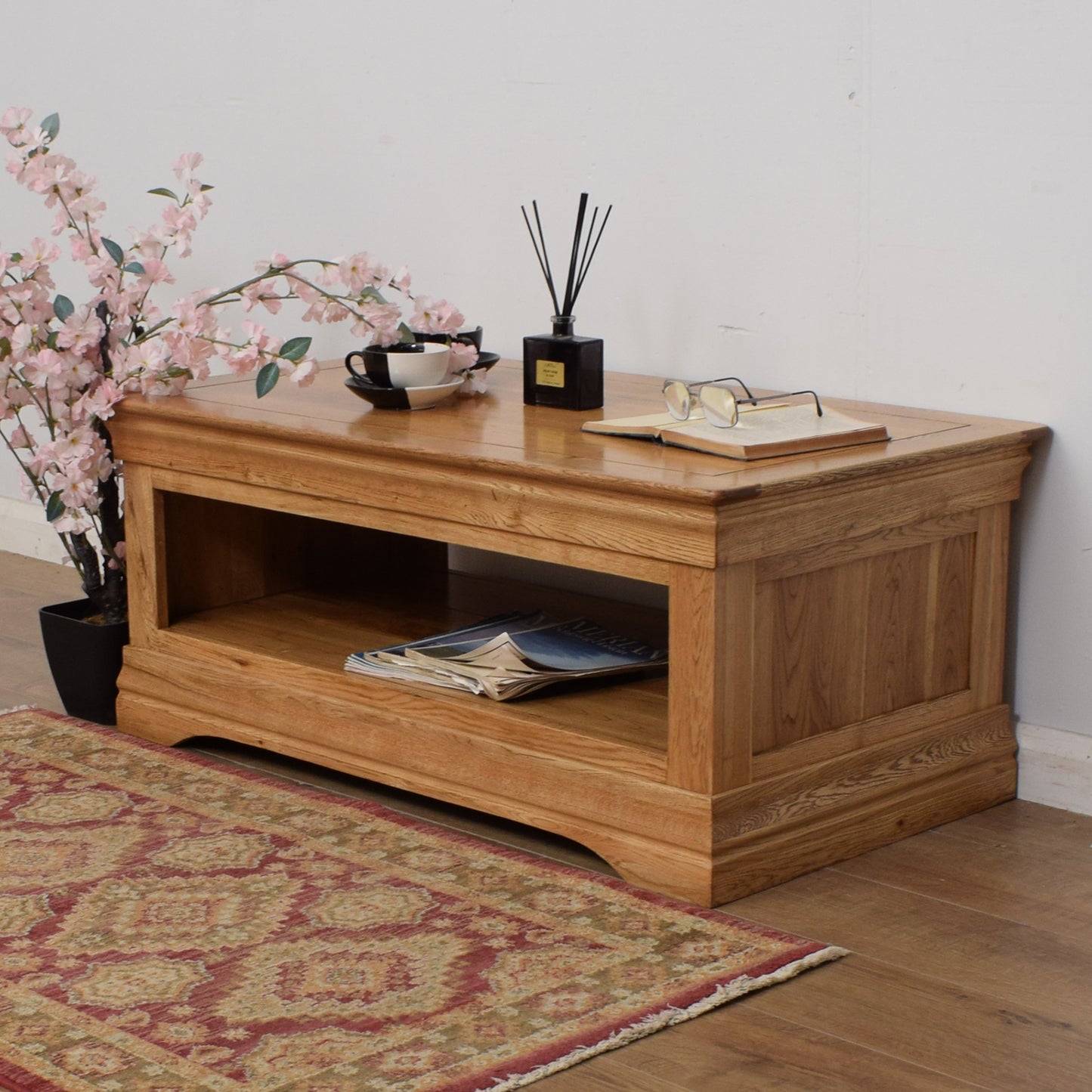 Modern Oak Coffee table