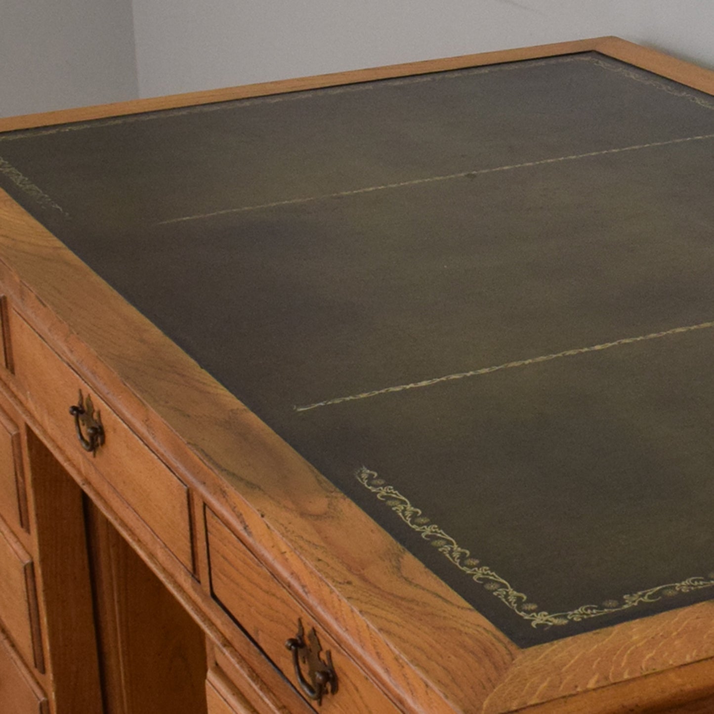 Large Oak Partners Desk