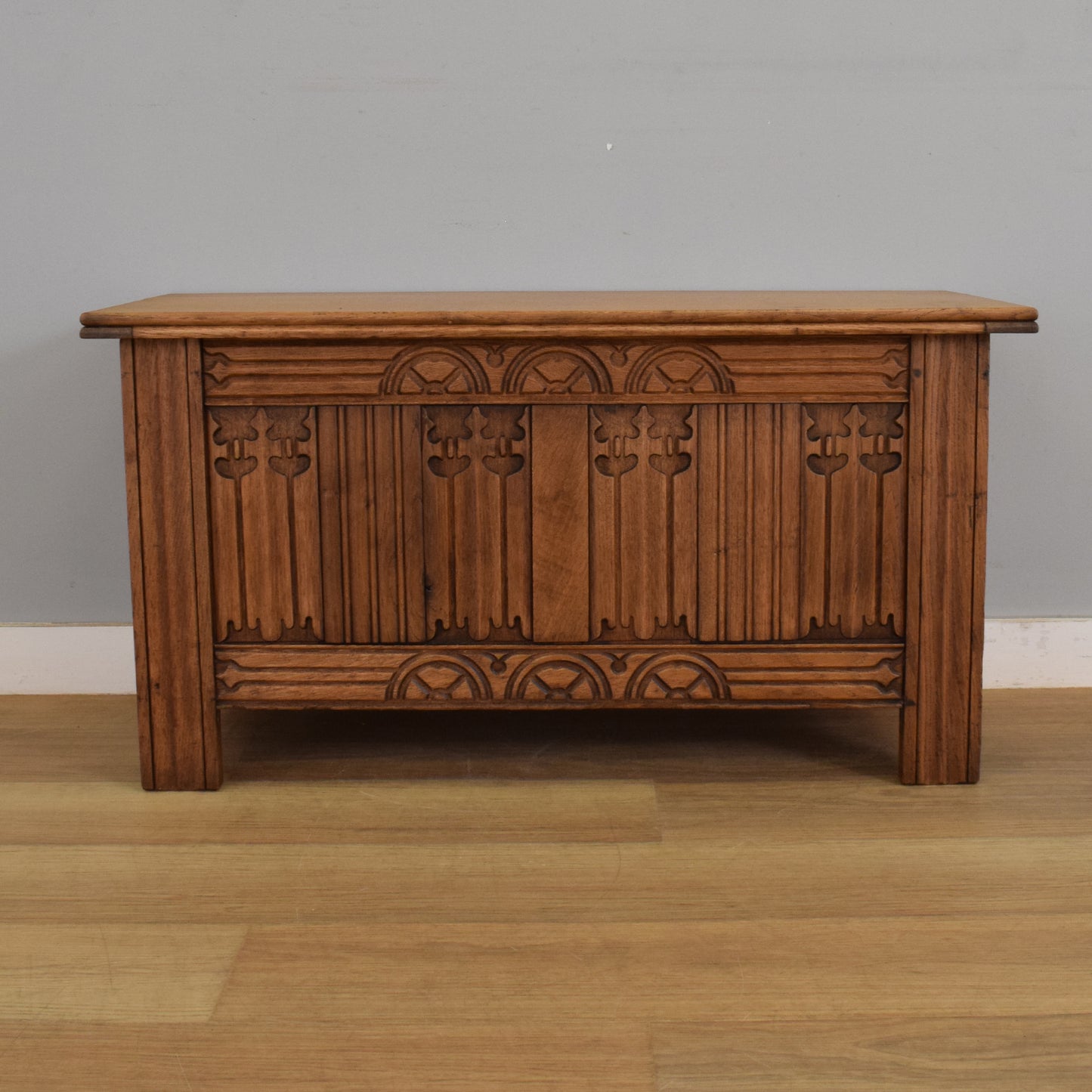 Linenfold Blanket Box