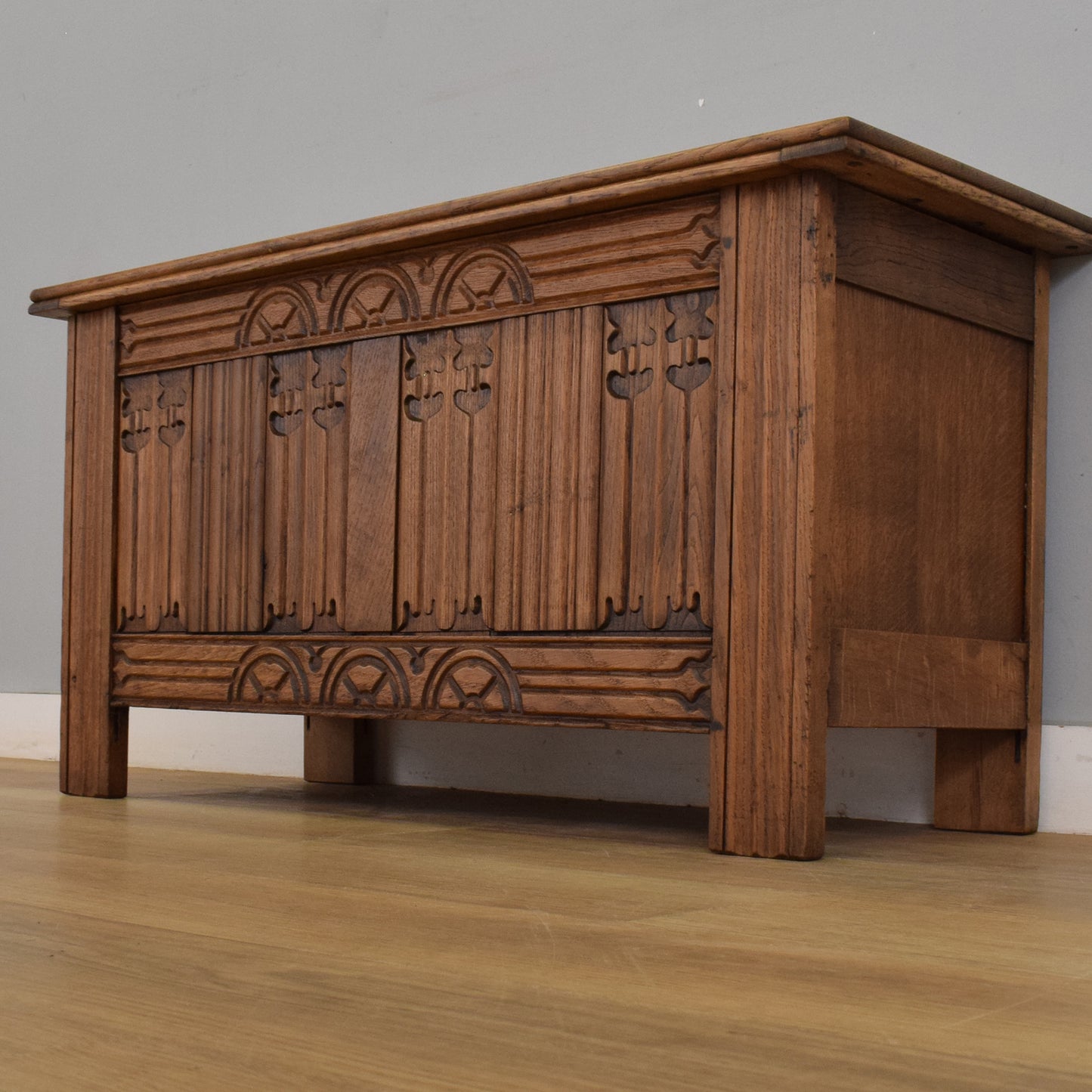 Linenfold Blanket Box