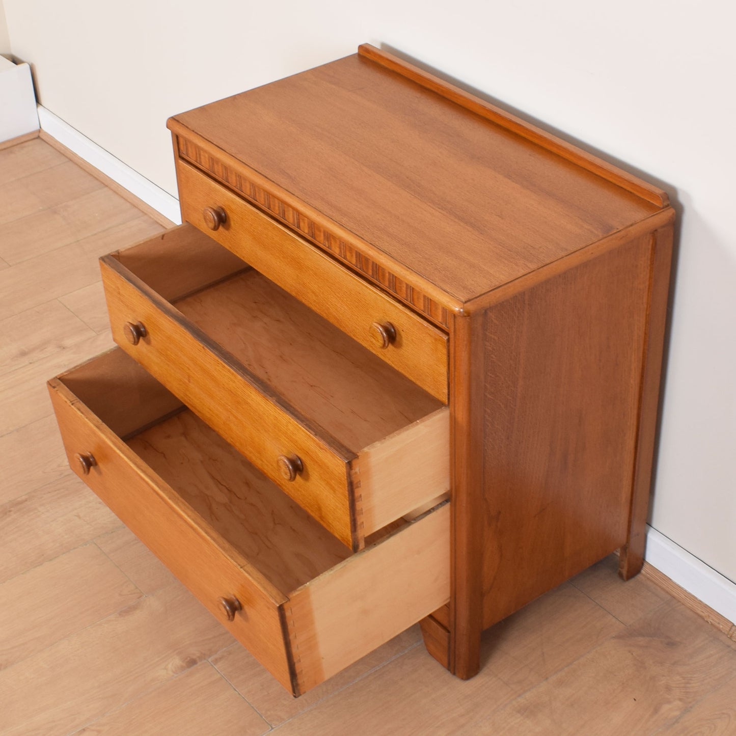 Oak Chest of Drawers