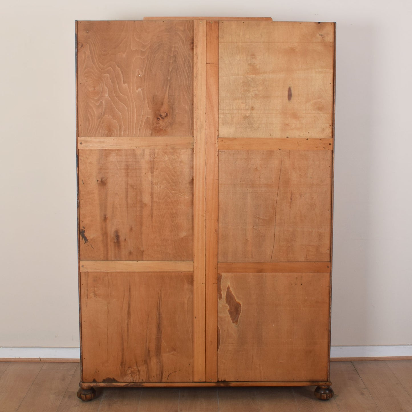 Ornate Oak Double Wardrobe