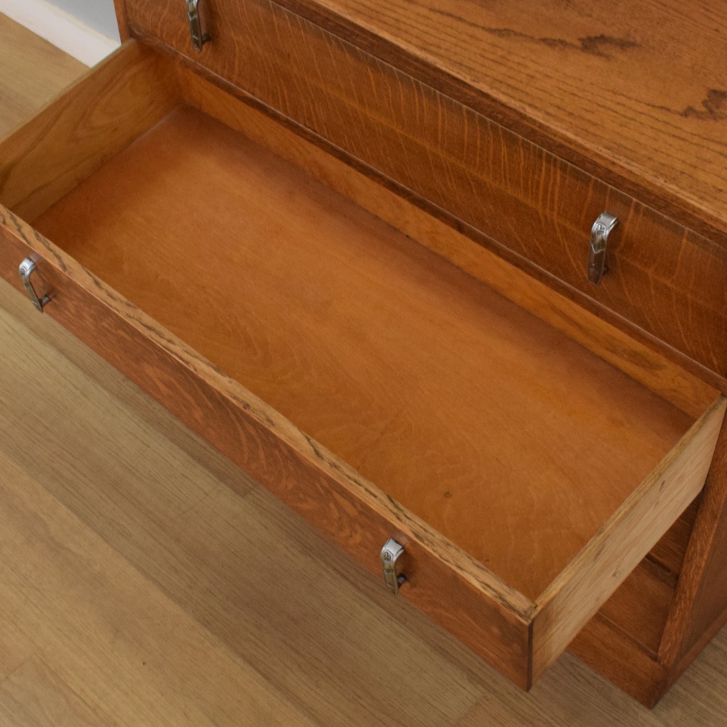 Oak Chest of Drawers