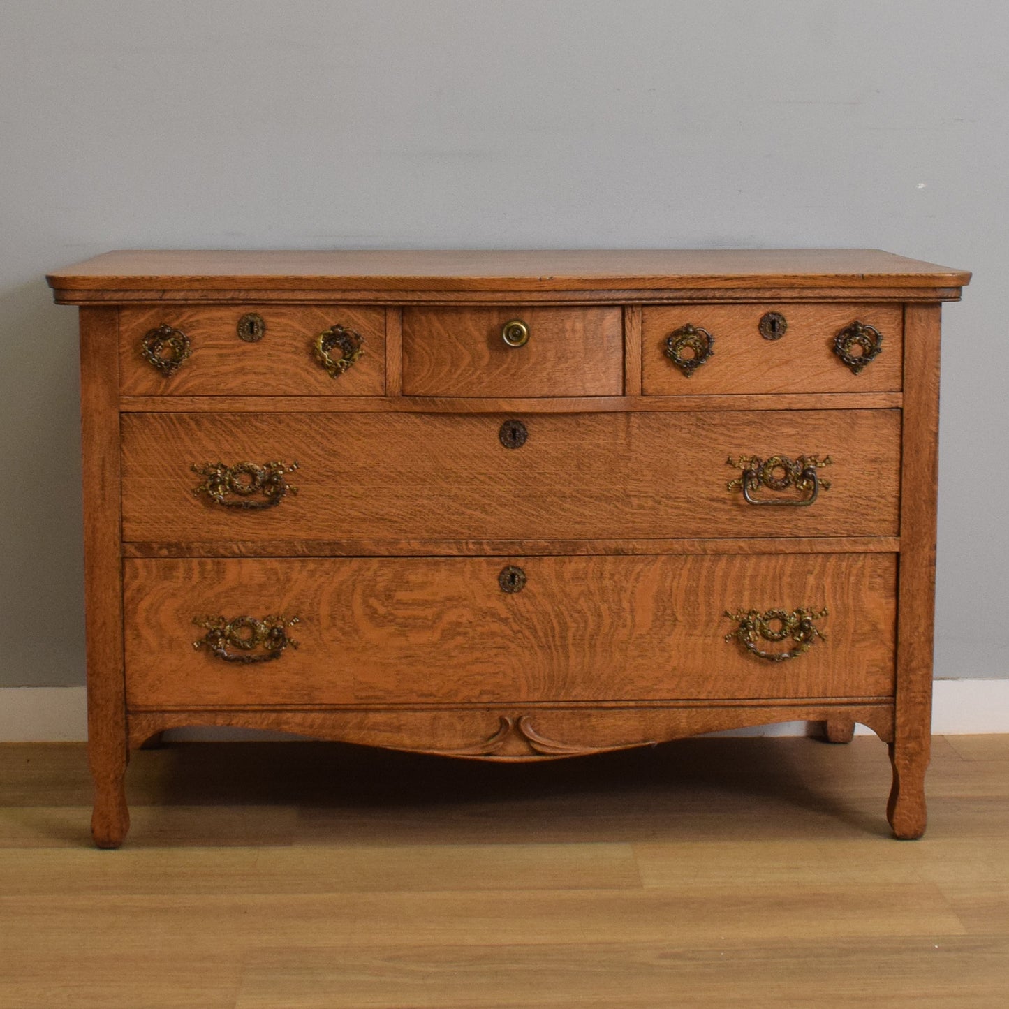 Large Oak Chest of Drawers