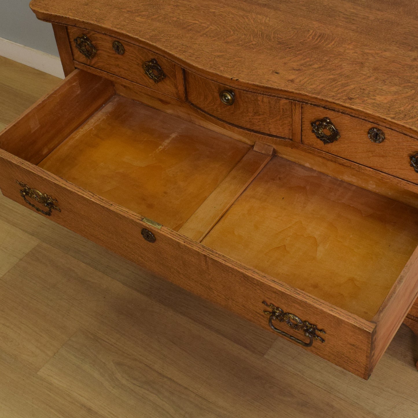 Large Oak Chest of Drawers