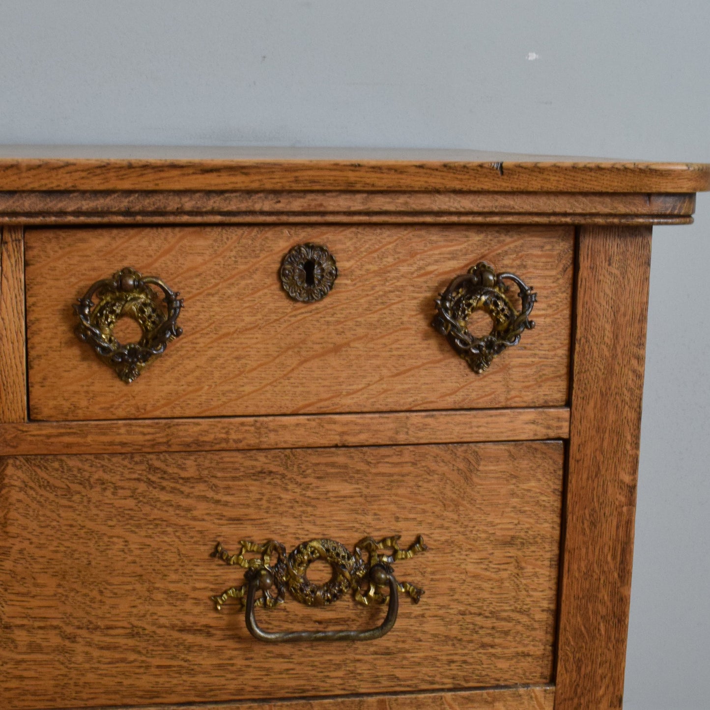 Large Oak Chest of Drawers