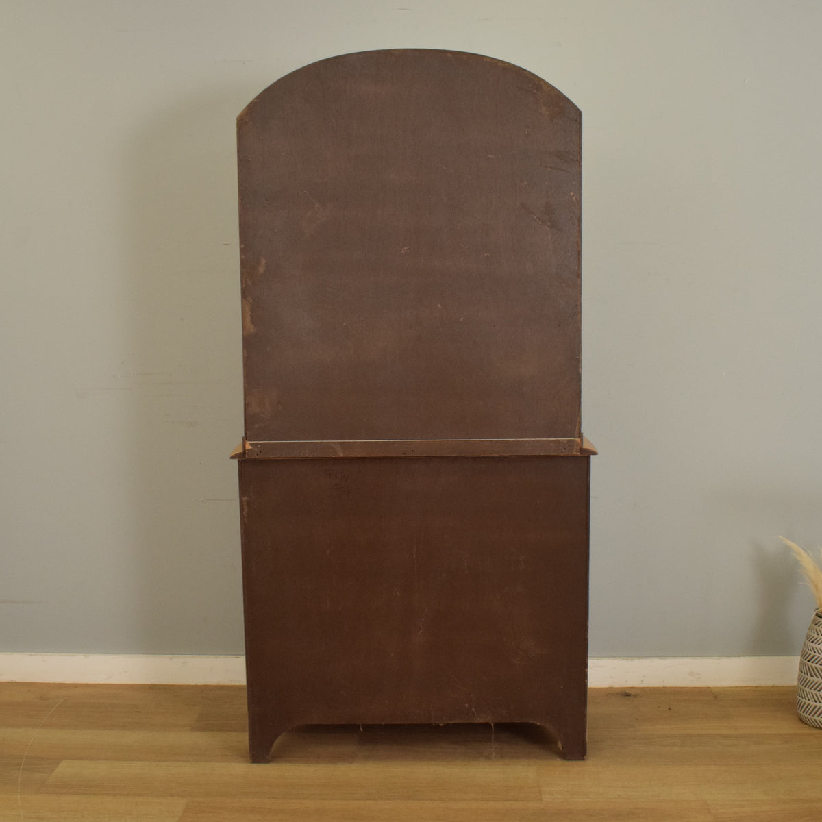 Priory dresser