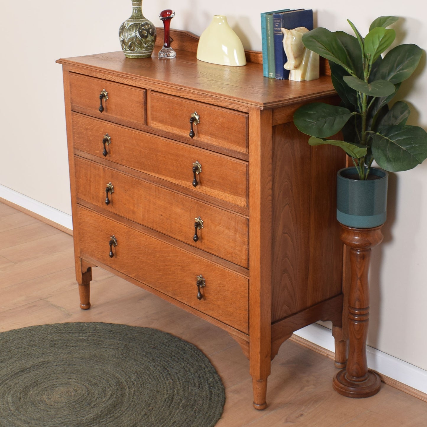 Oak Chest of Drawers