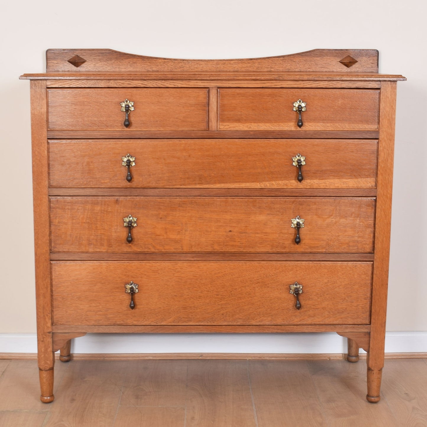 Oak Chest of Drawers