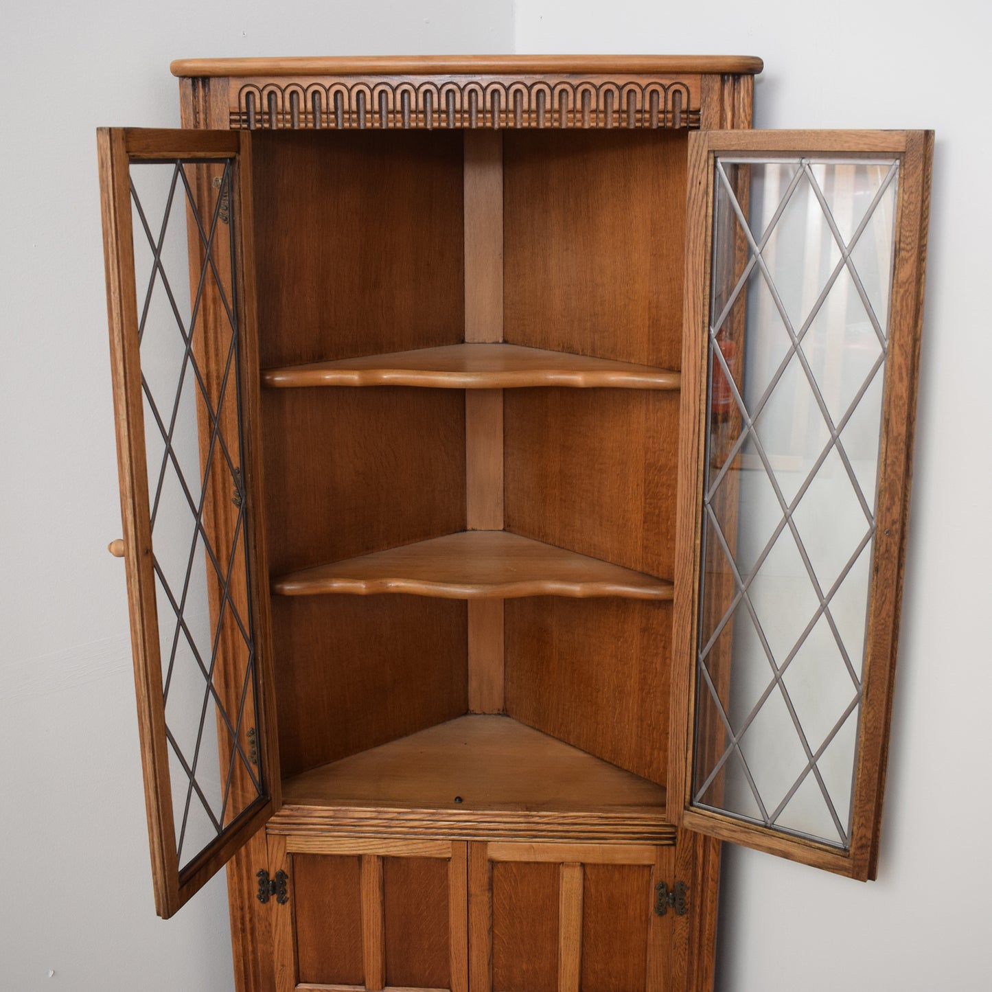 Glazed Corner Unit