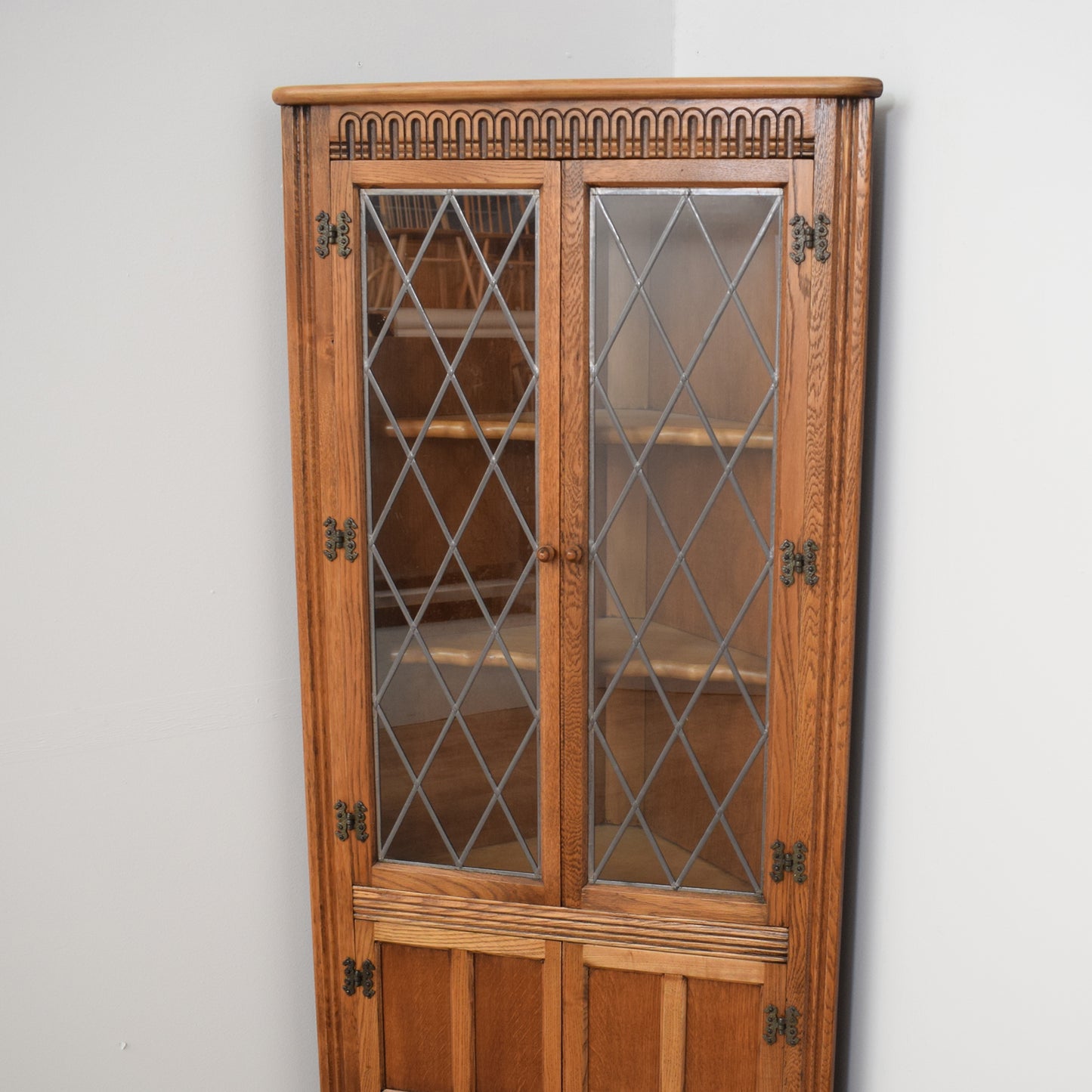 Glazed Corner Unit