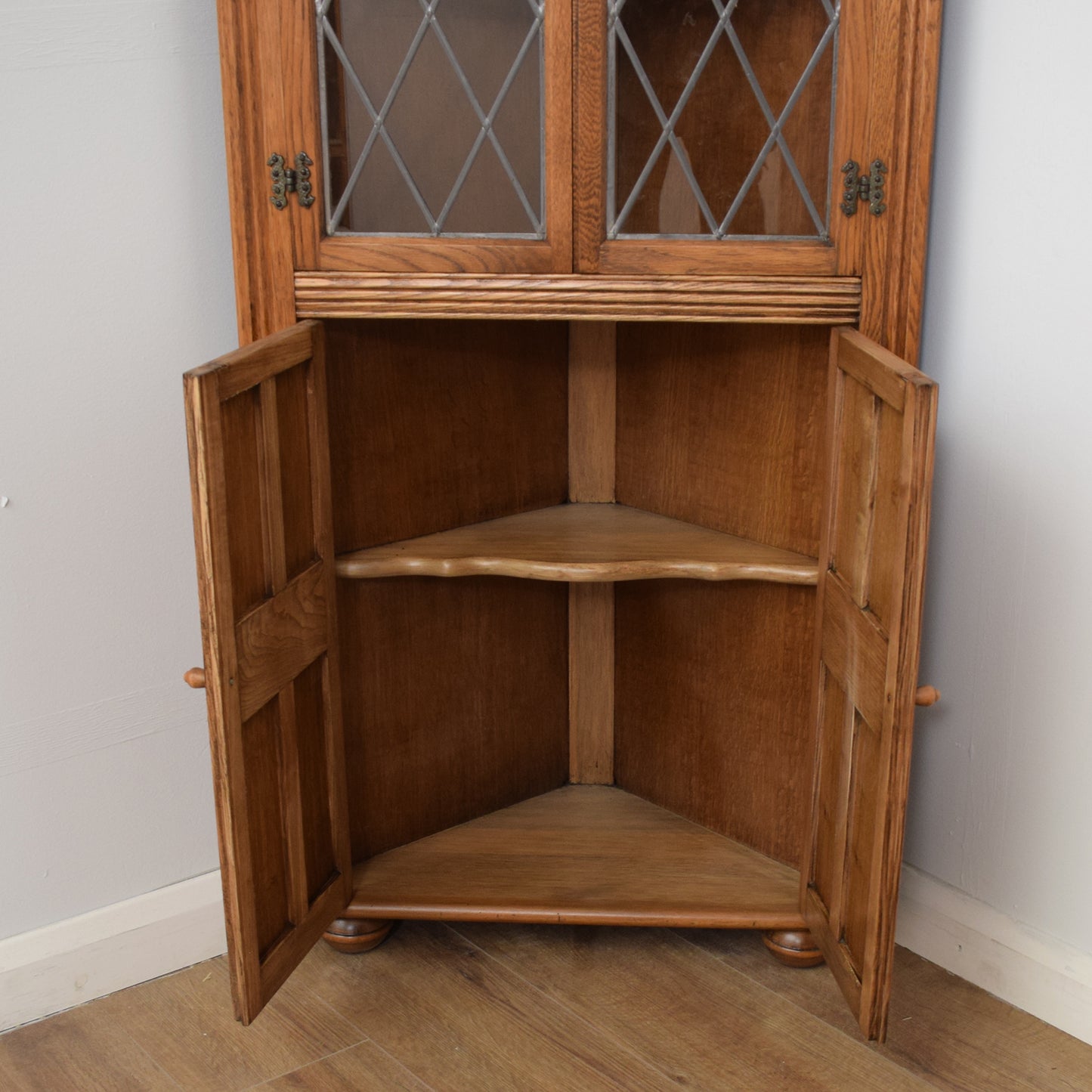 Glazed Corner Unit