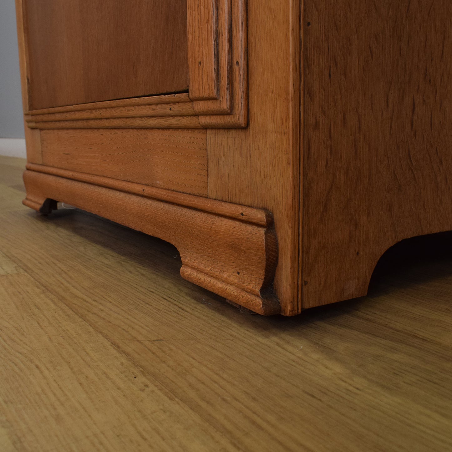 Small Oak Veneer Wardrobe