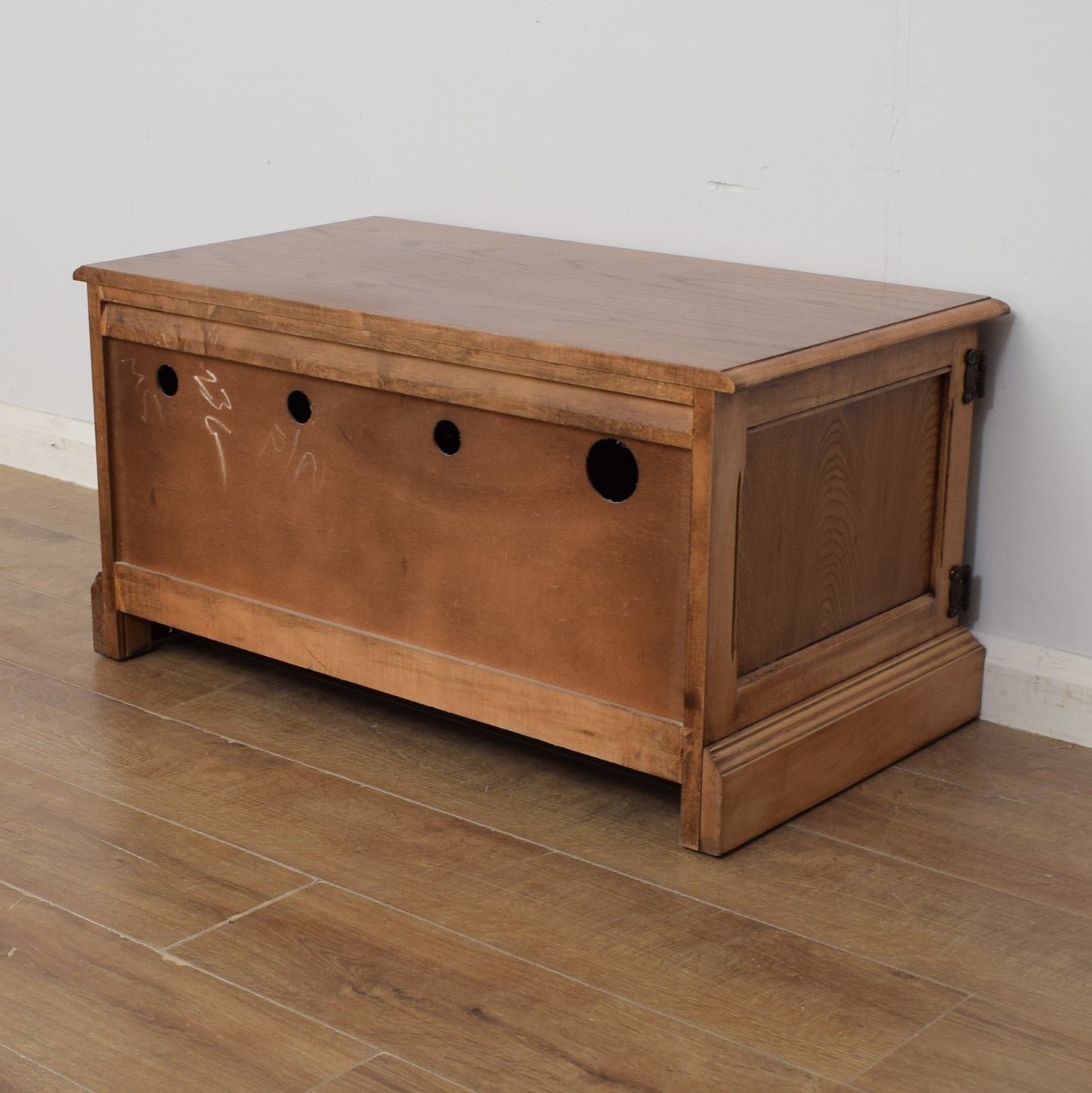 Old Charm TV Cabinet