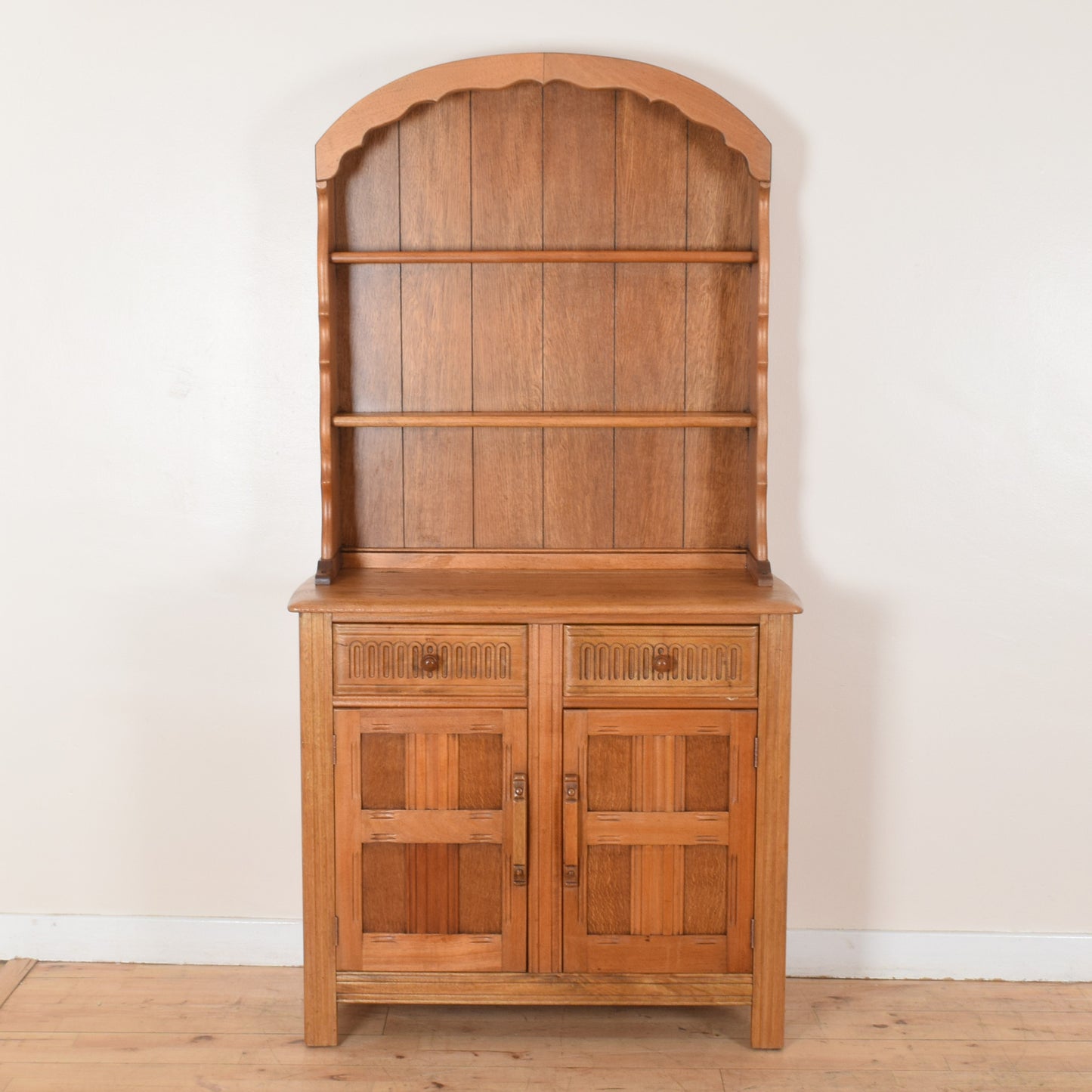 Oak 'Old Charm' Dresser