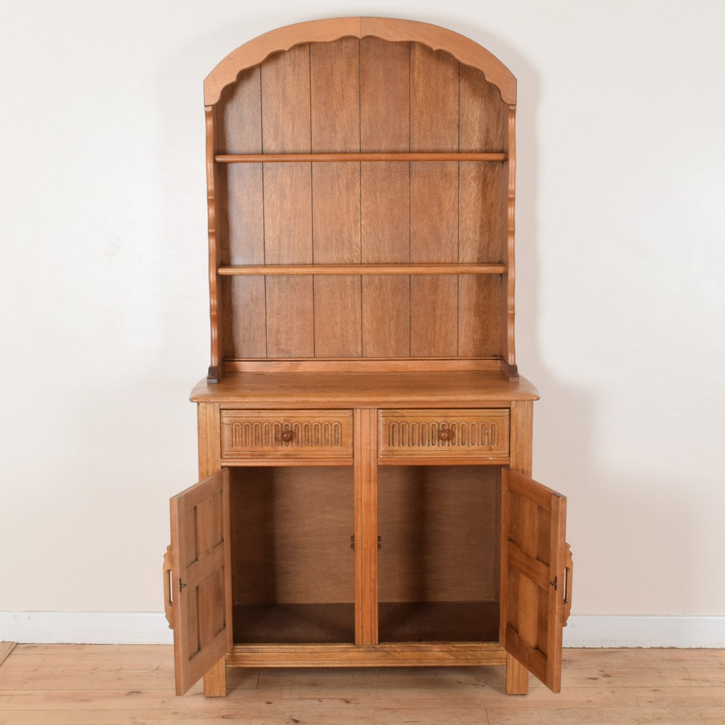 Oak 'Old Charm' Dresser