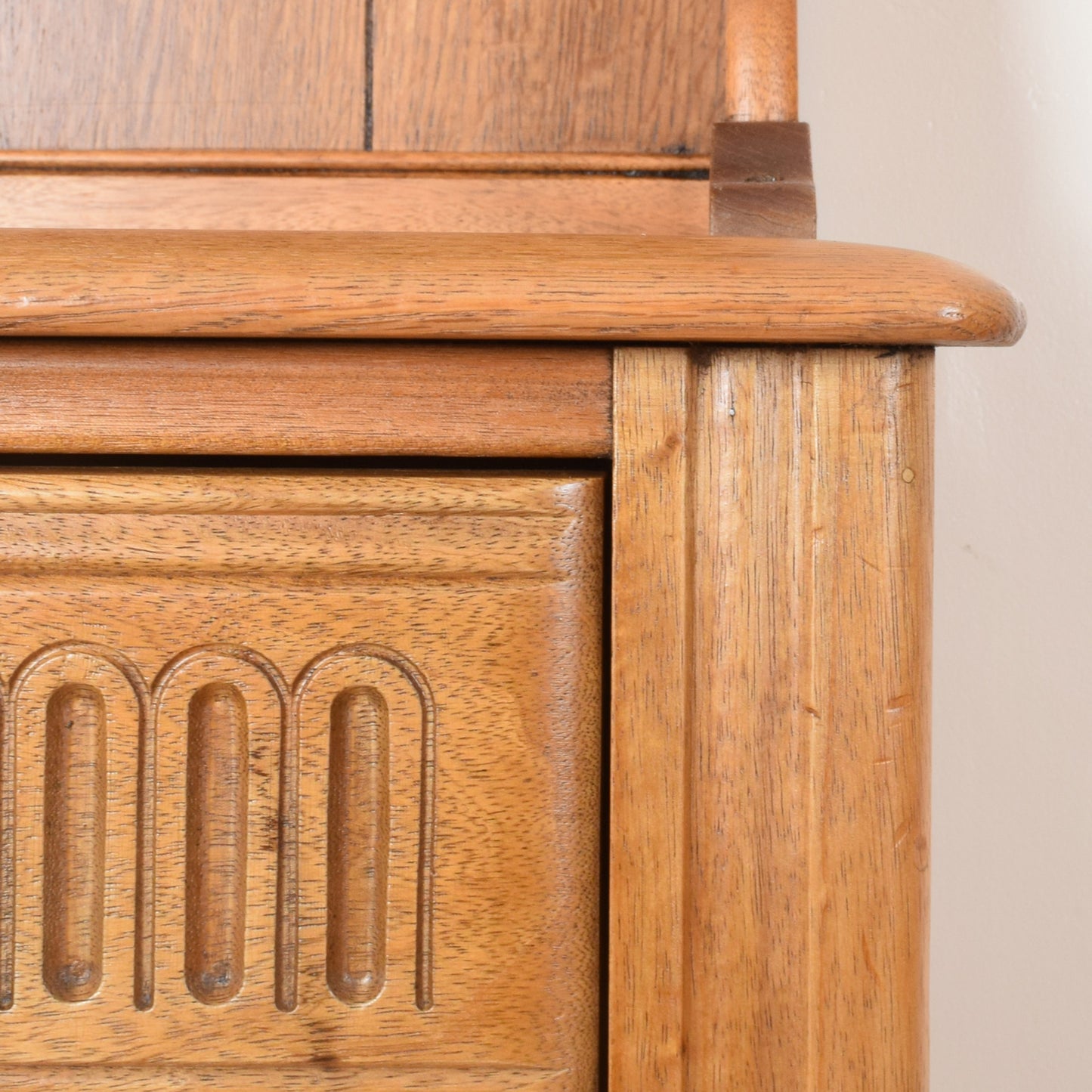 Oak 'Old Charm' Dresser