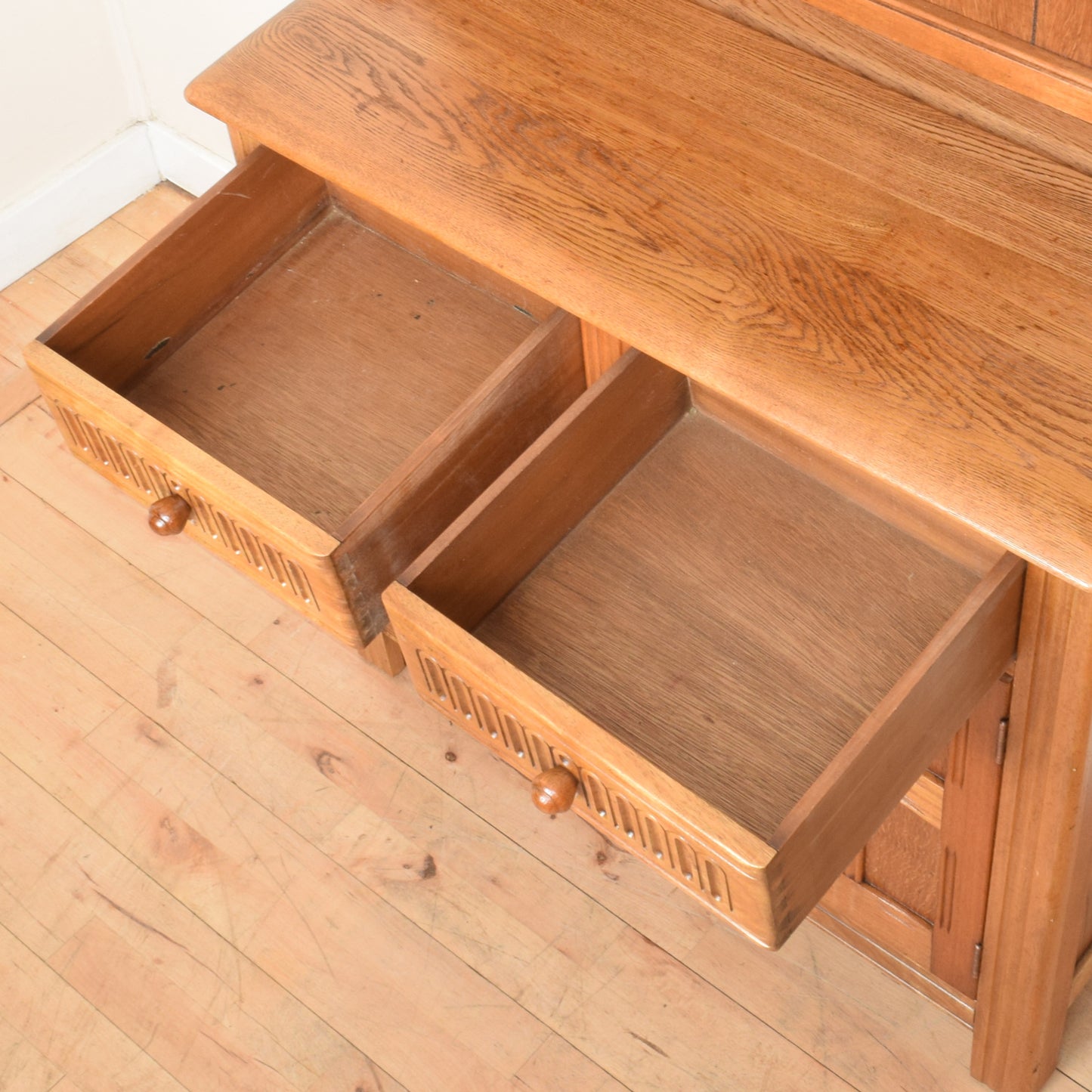 Oak 'Old Charm' Dresser