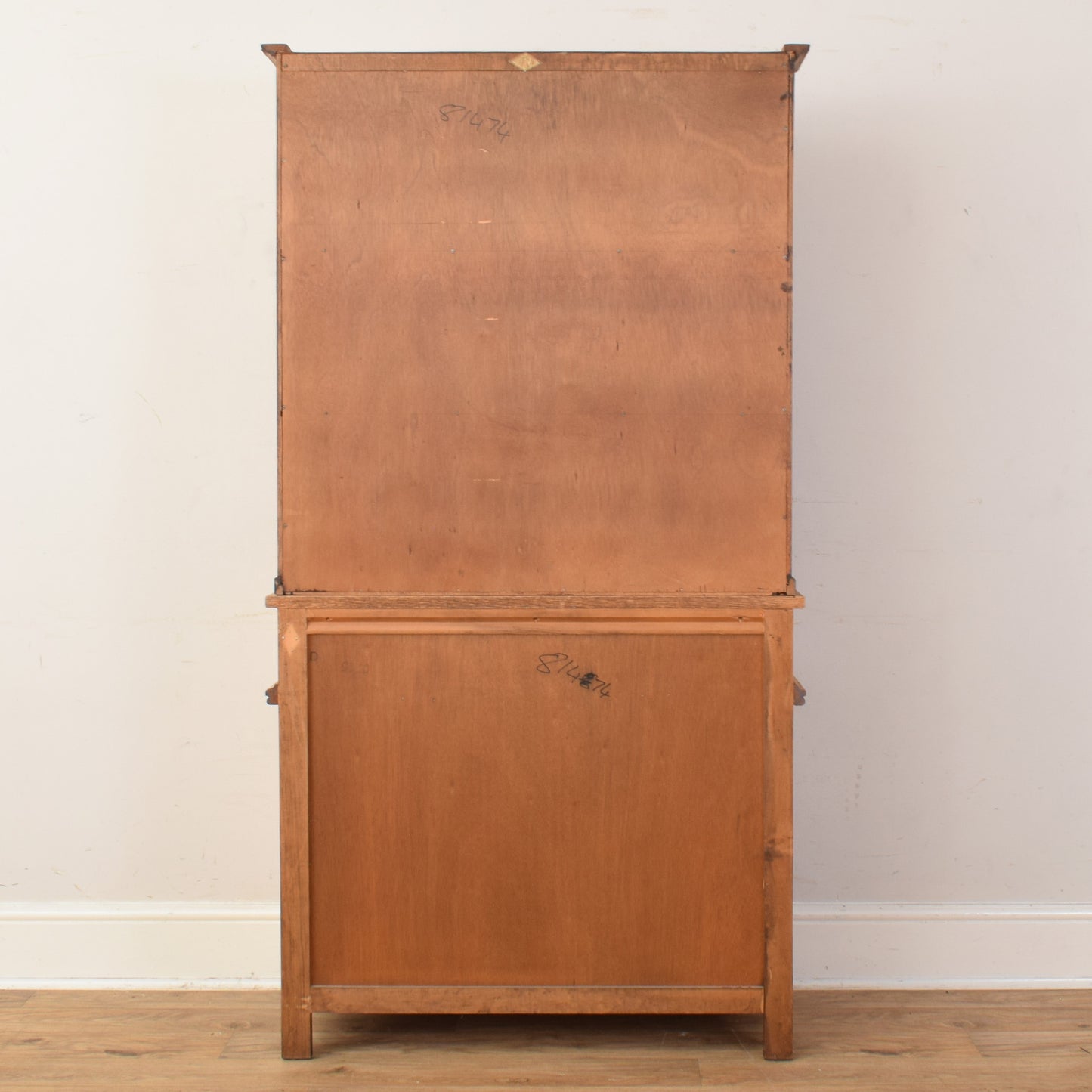Old Charm Dresser