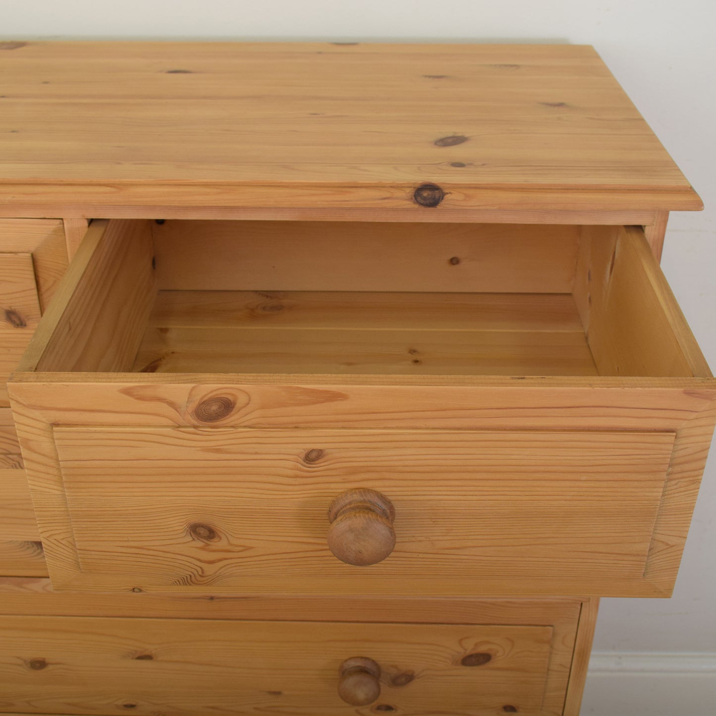 Pine Chest Of Drawers
