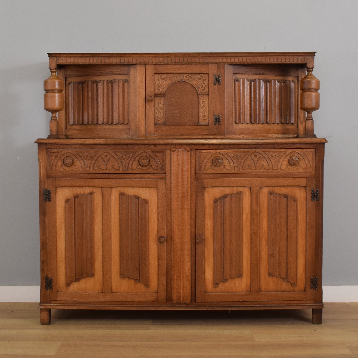 Oak Court Cabinet
