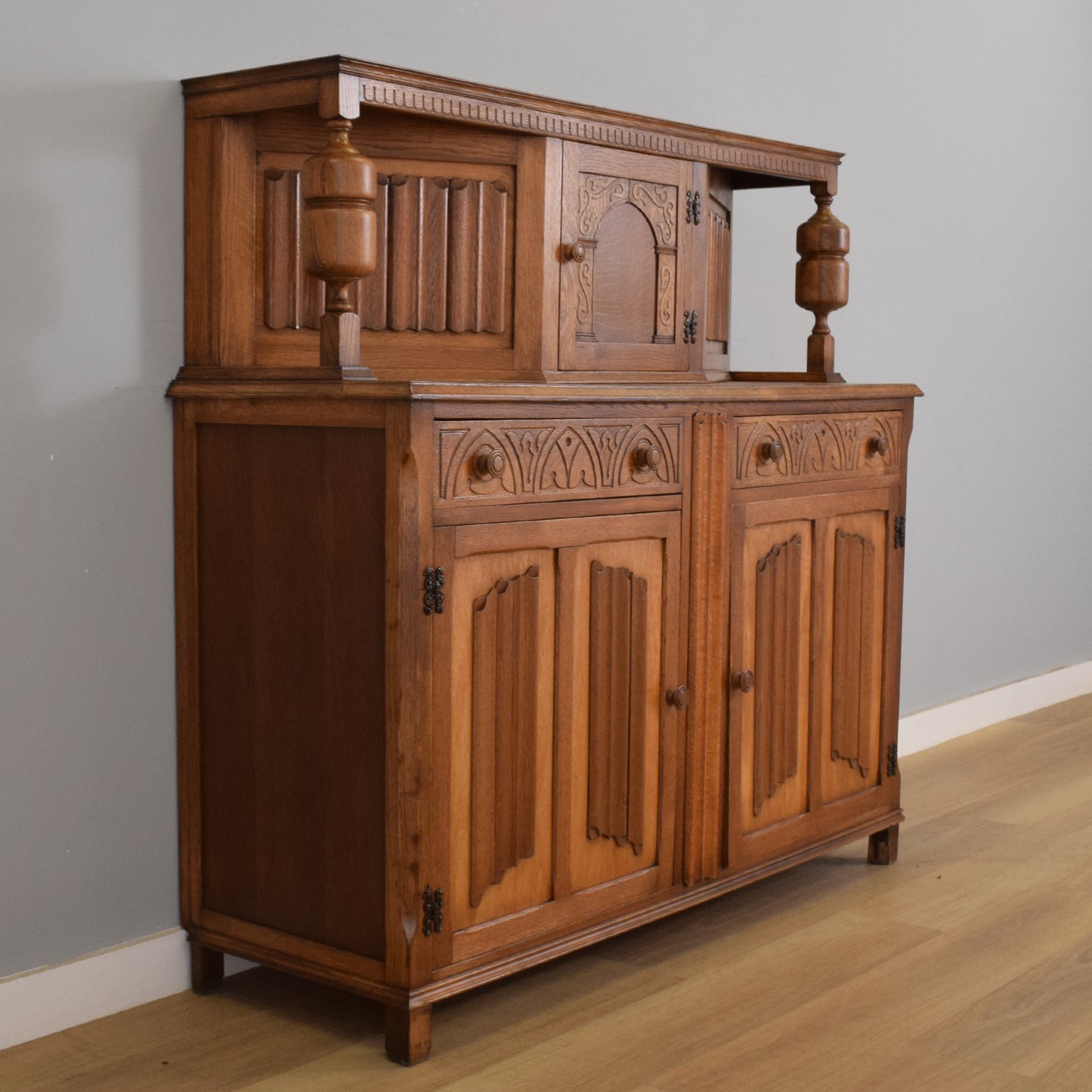 Oak Court Cabinet