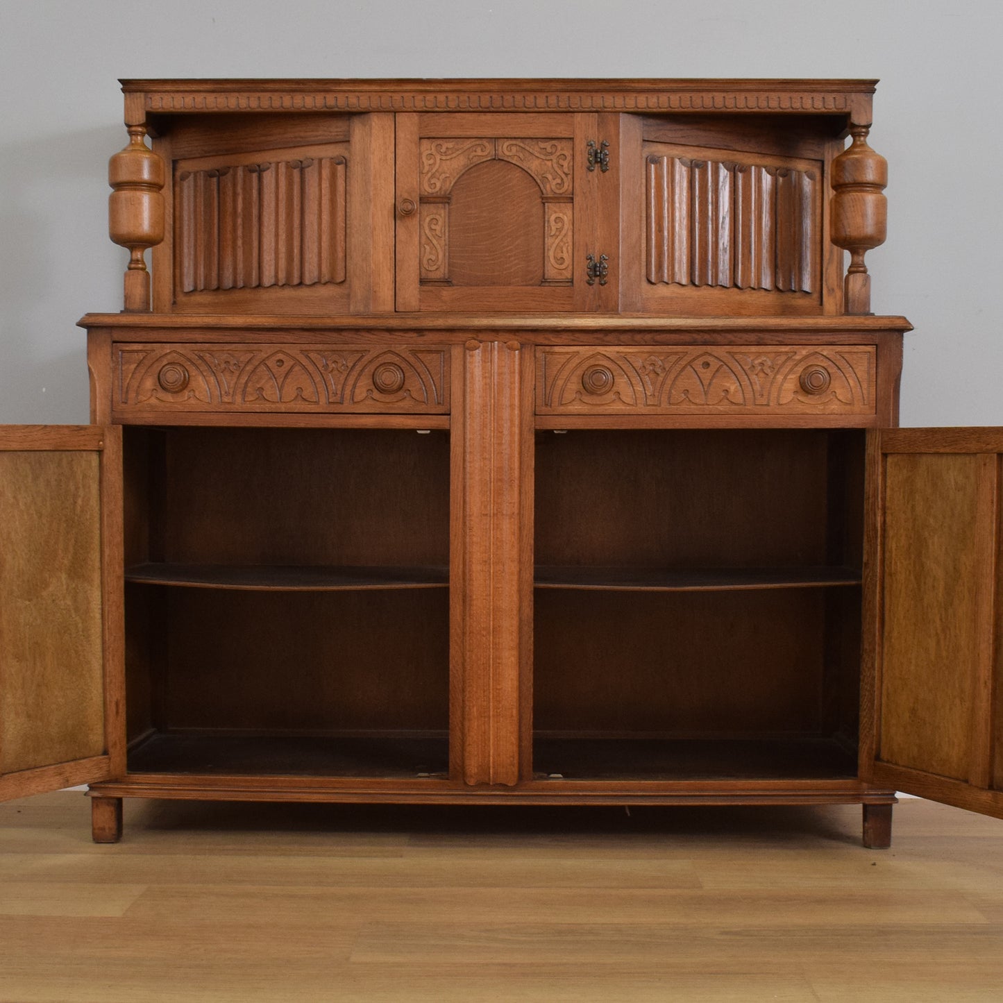 Oak Court Cabinet