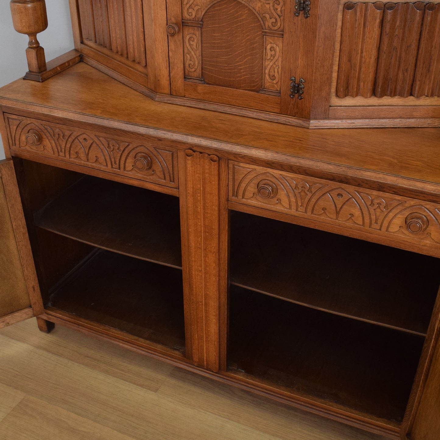 Oak Court Cabinet