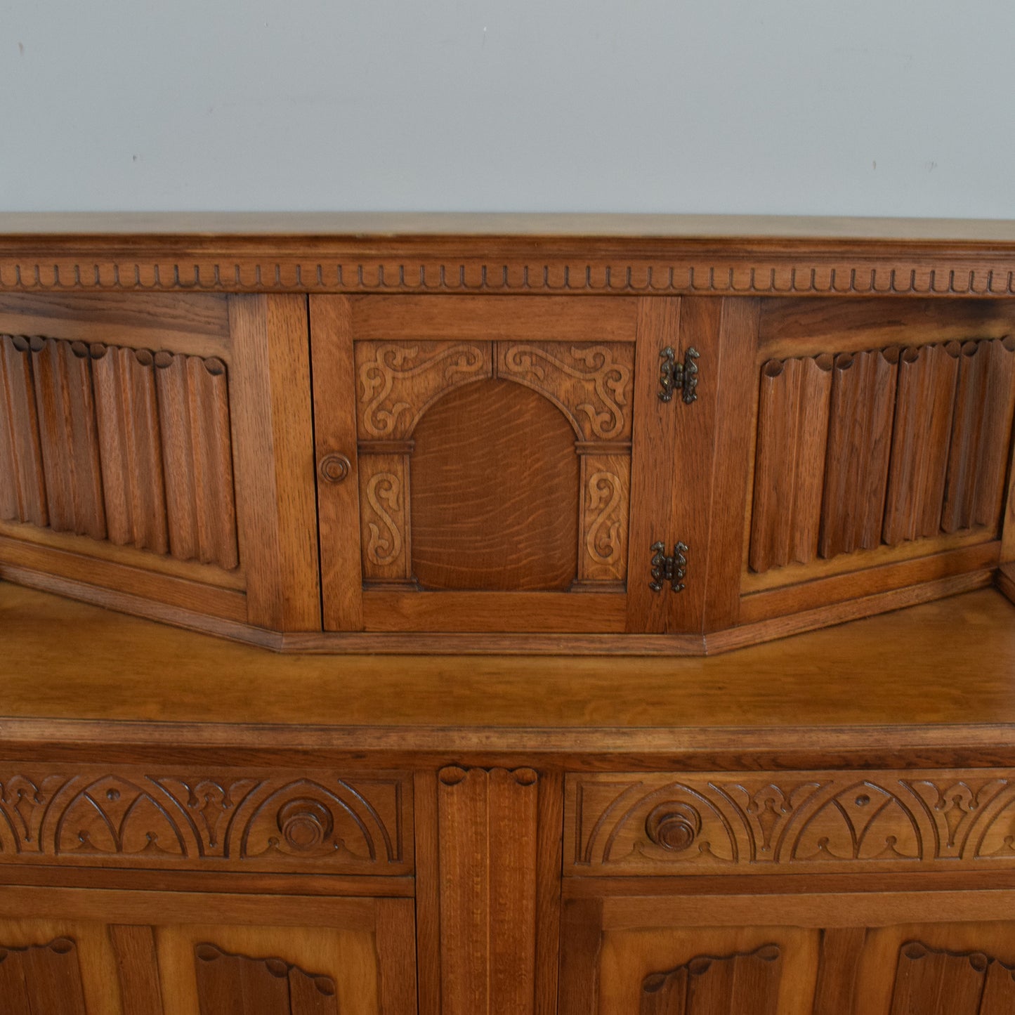 Oak Court Cabinet