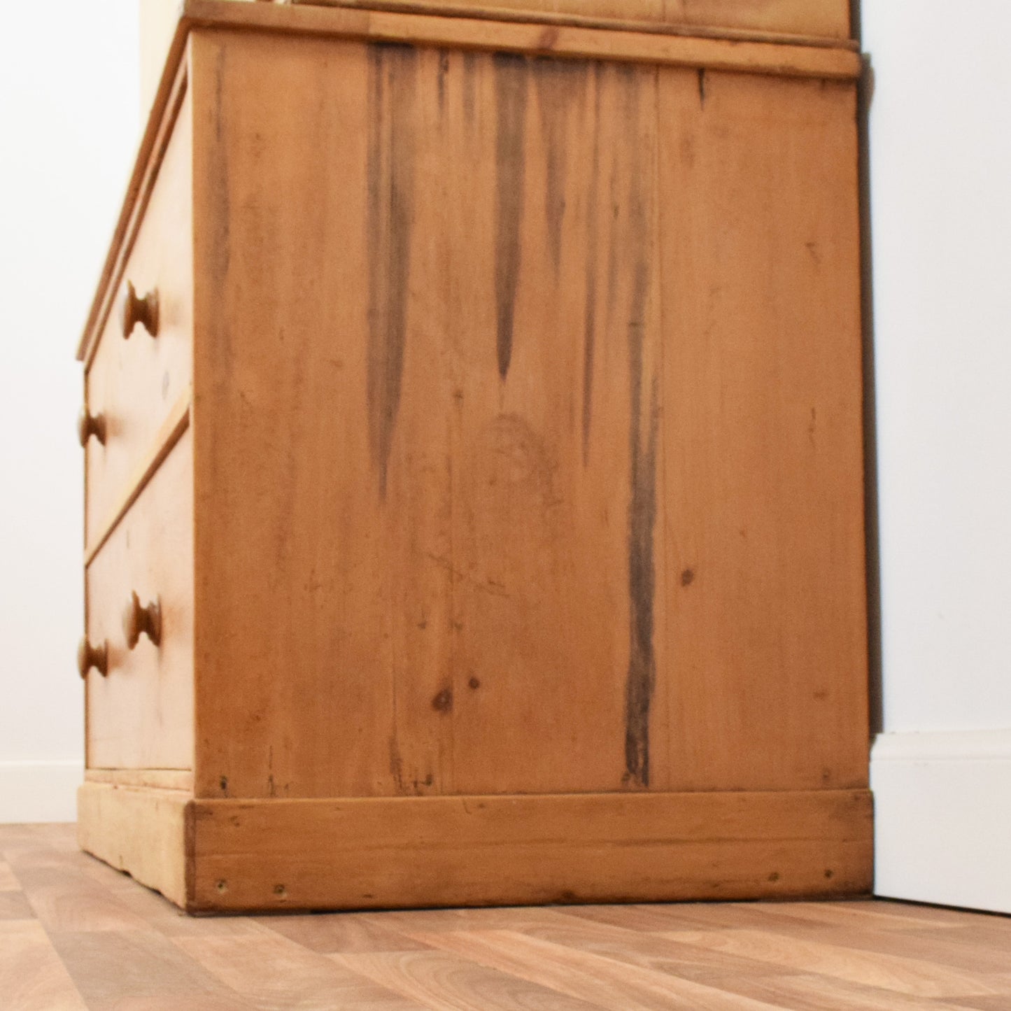 Rustic Pine Linen Press
