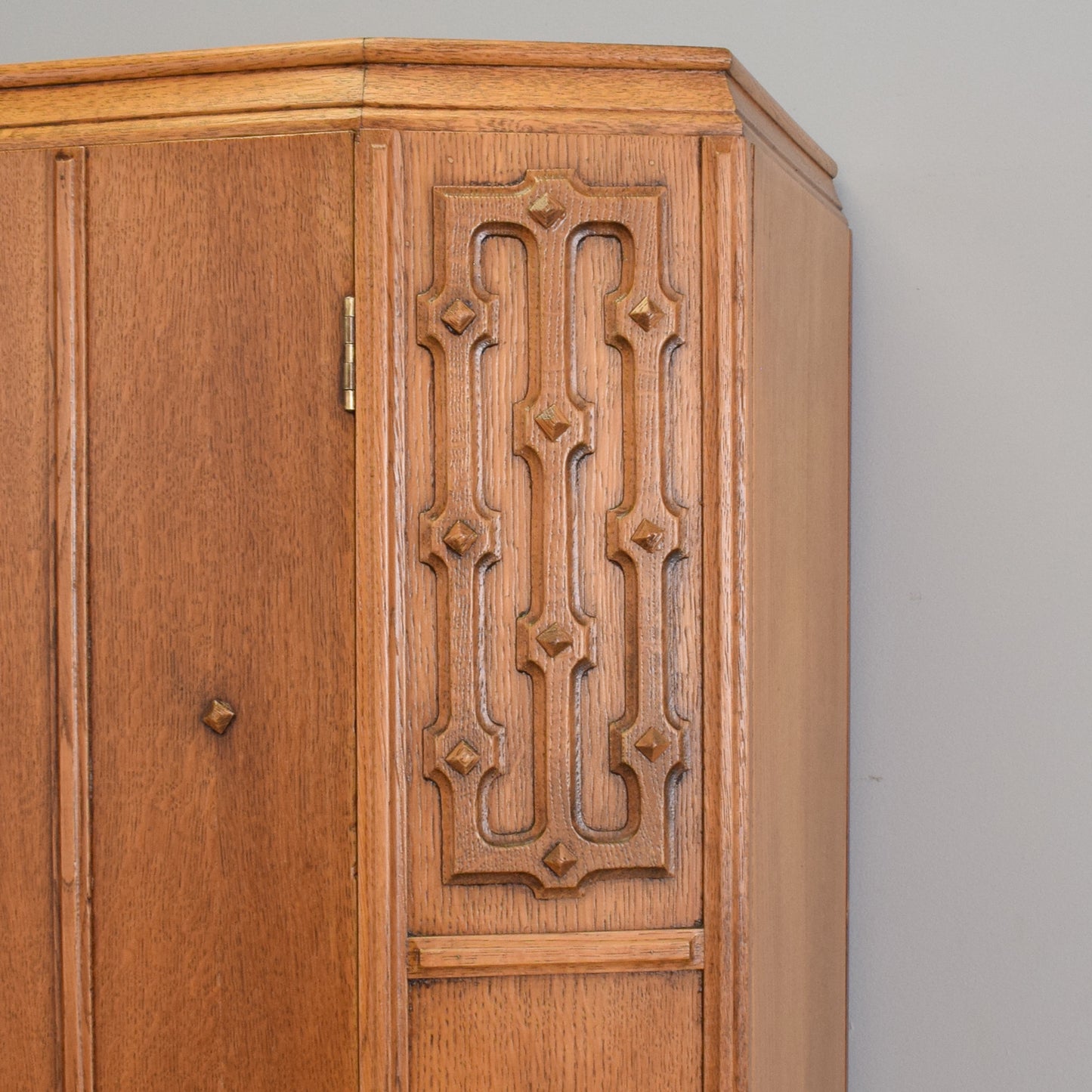 Refinished Hallrobe