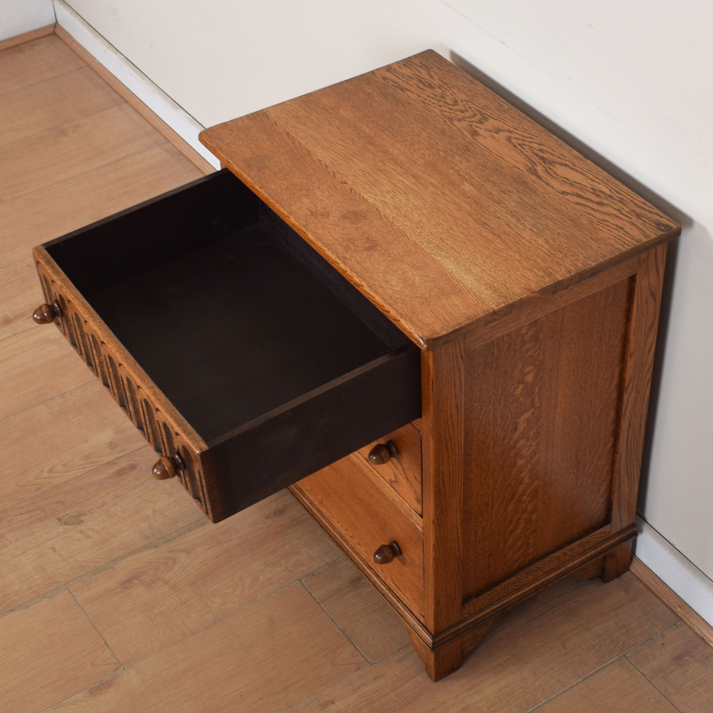 Oak Bedside Chest of Drawers