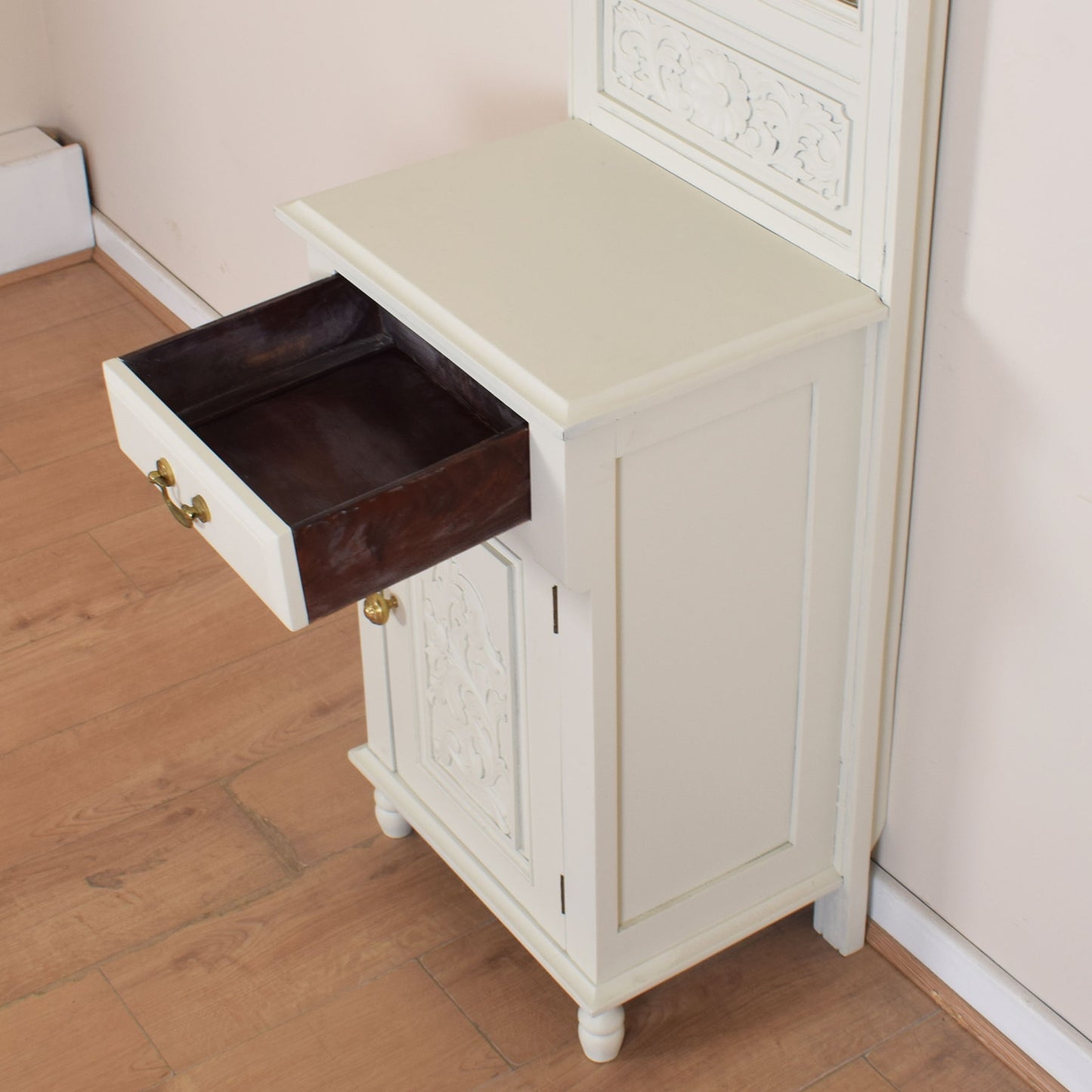 Painted Mahogany Mirrored Hall Stand
