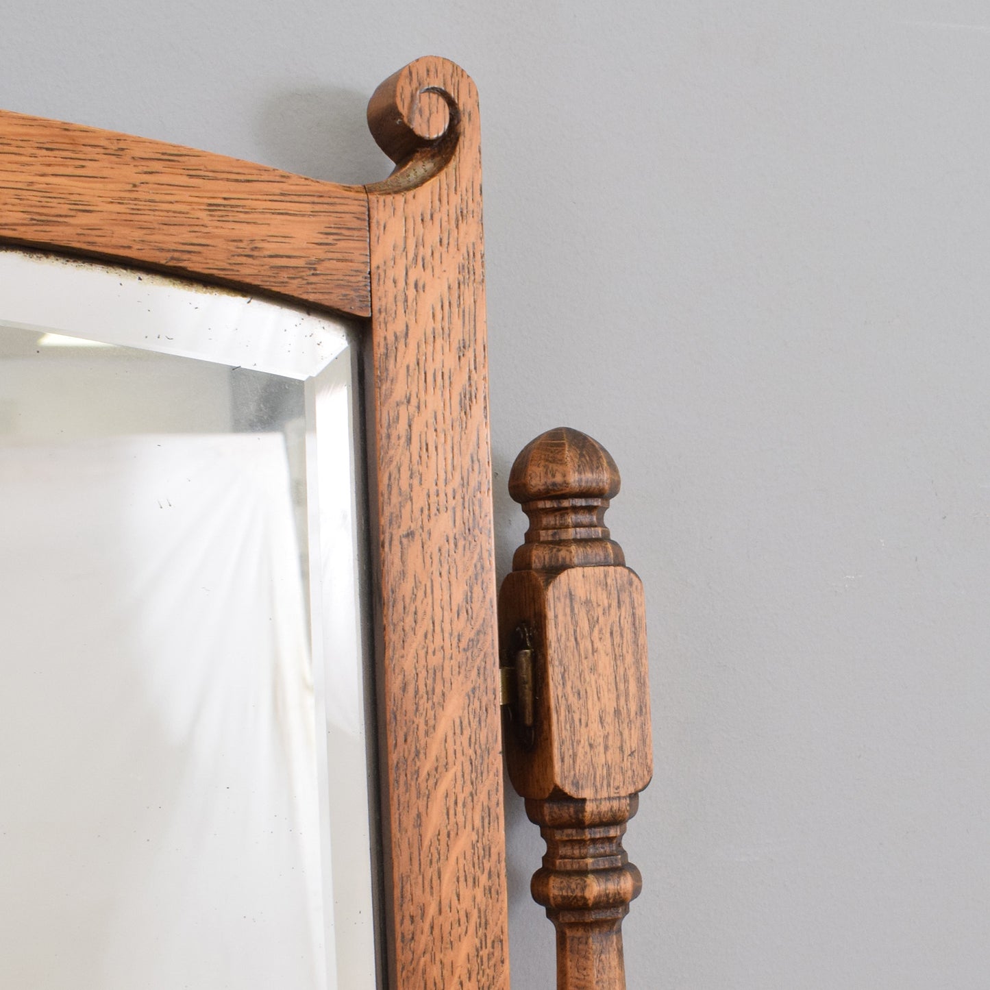 Renewed Oak Dressing Chest