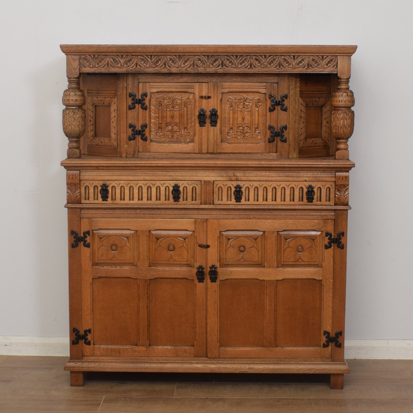 Old Charm Court Cabinet