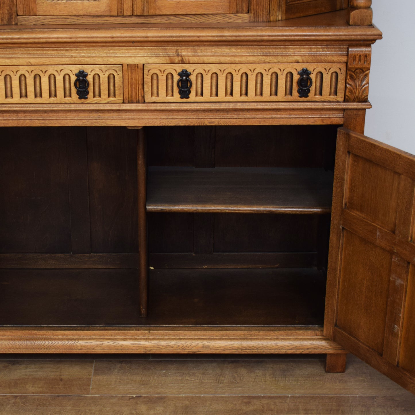 Old Charm Court Cabinet